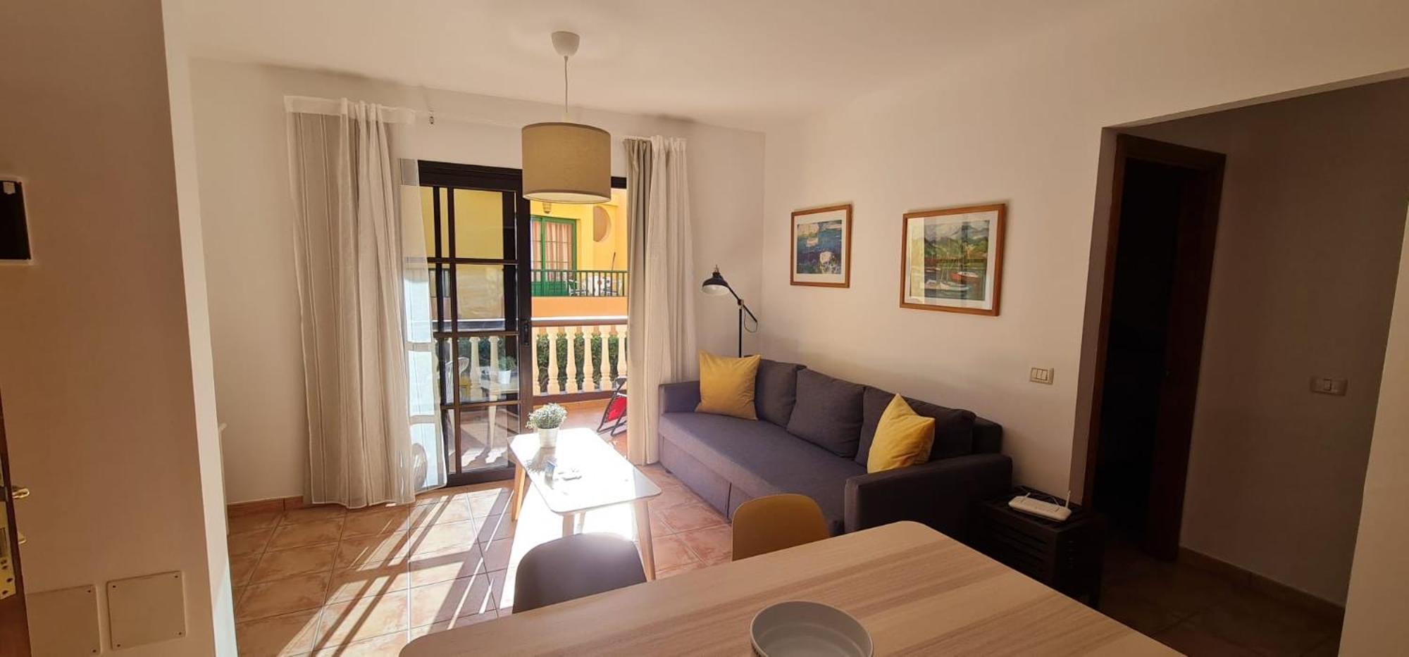Apartamento con Balcón