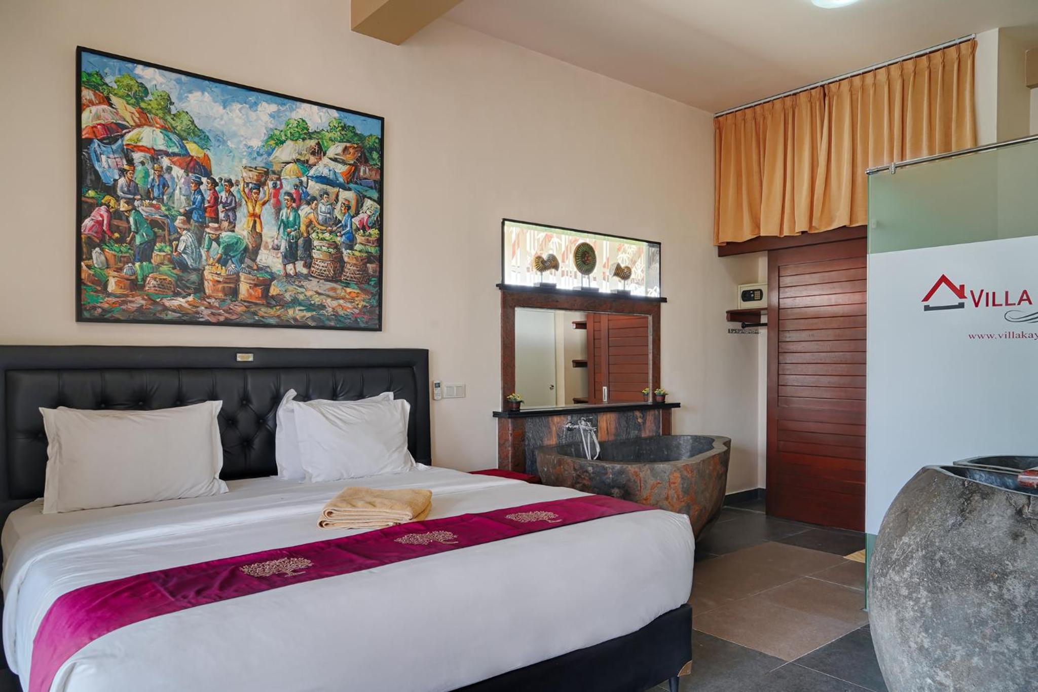 Deluxe Double Room with Bath - Photo 6