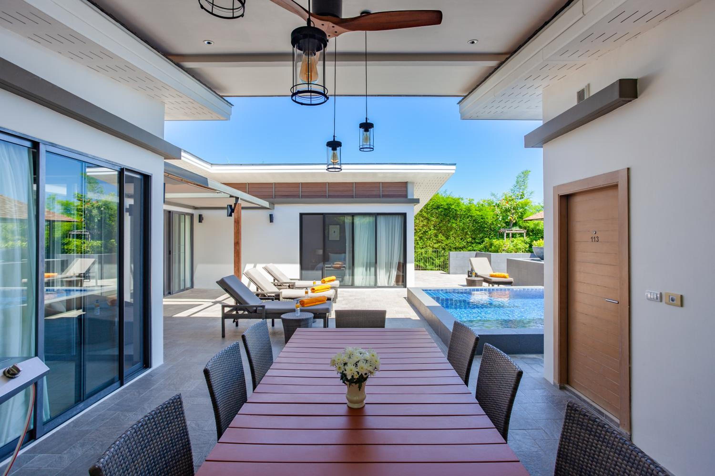 4 Bedroom Private Pool Villa with Partial Seaview (Casabay) - Photo 4