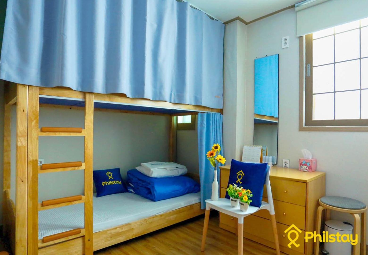 Bed in 4-Bed Female Dormitory Room photo 1