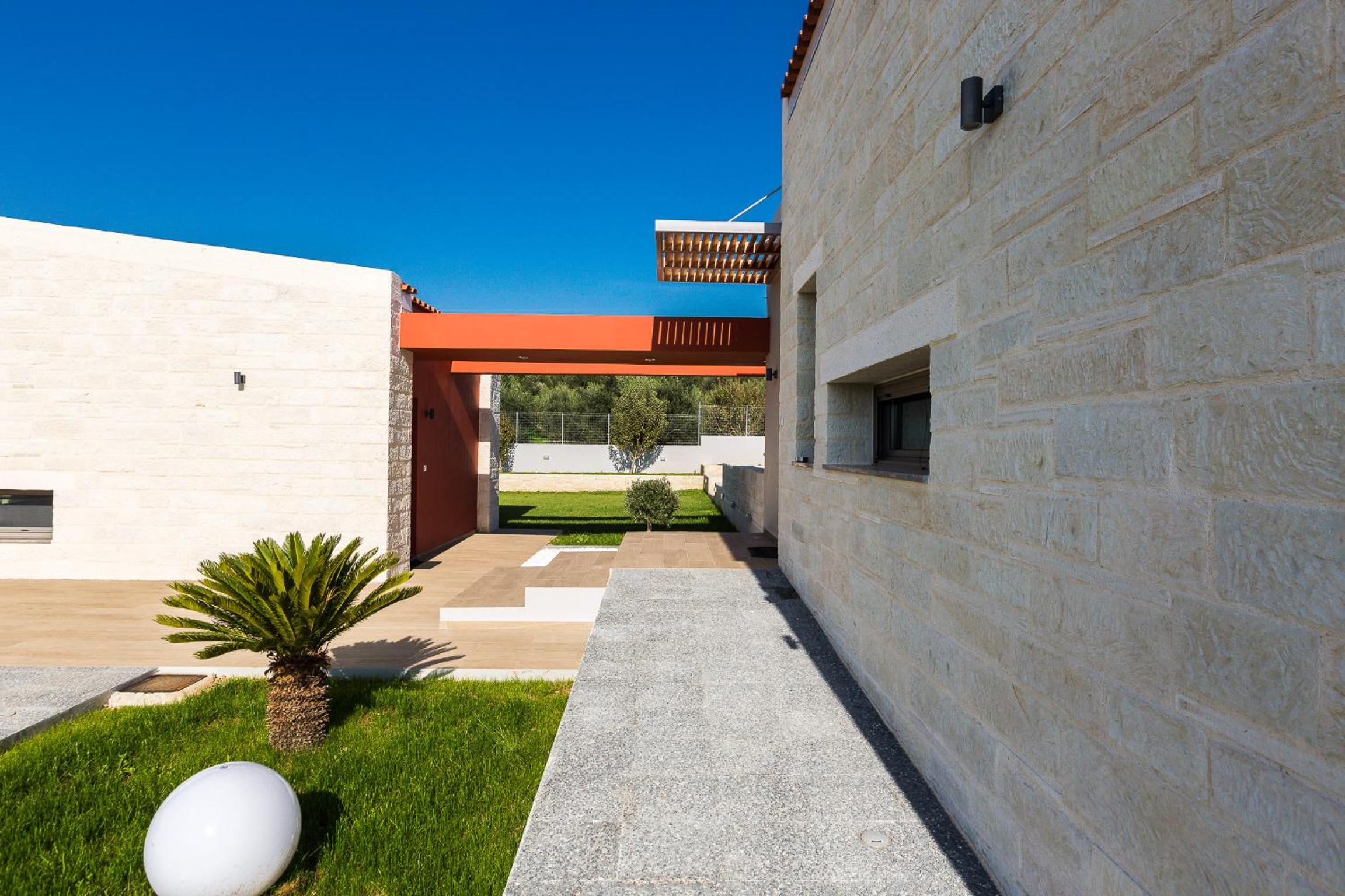 Villa with Private Pool photo 3