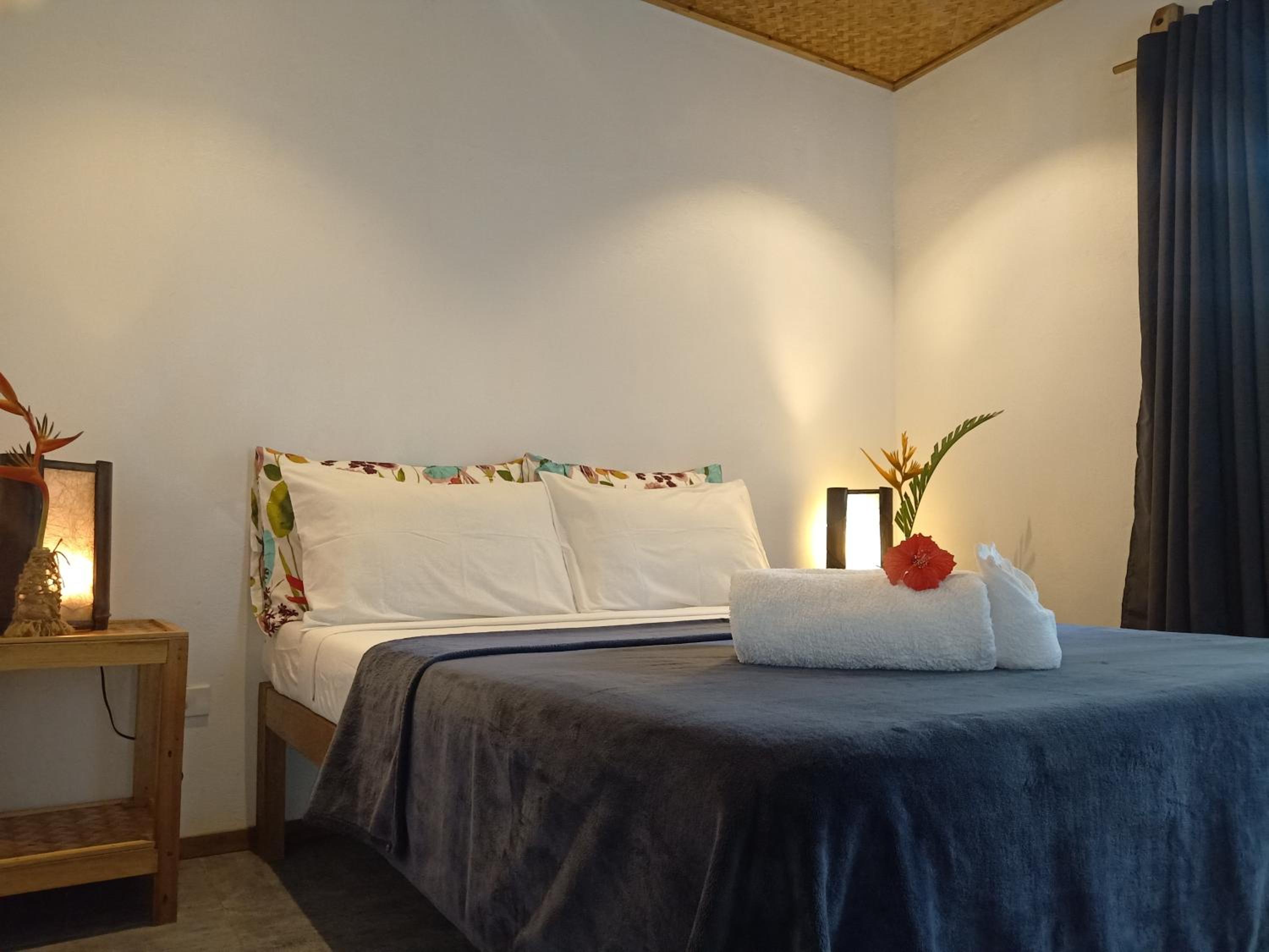 Deluxe Double Room - Photo 10