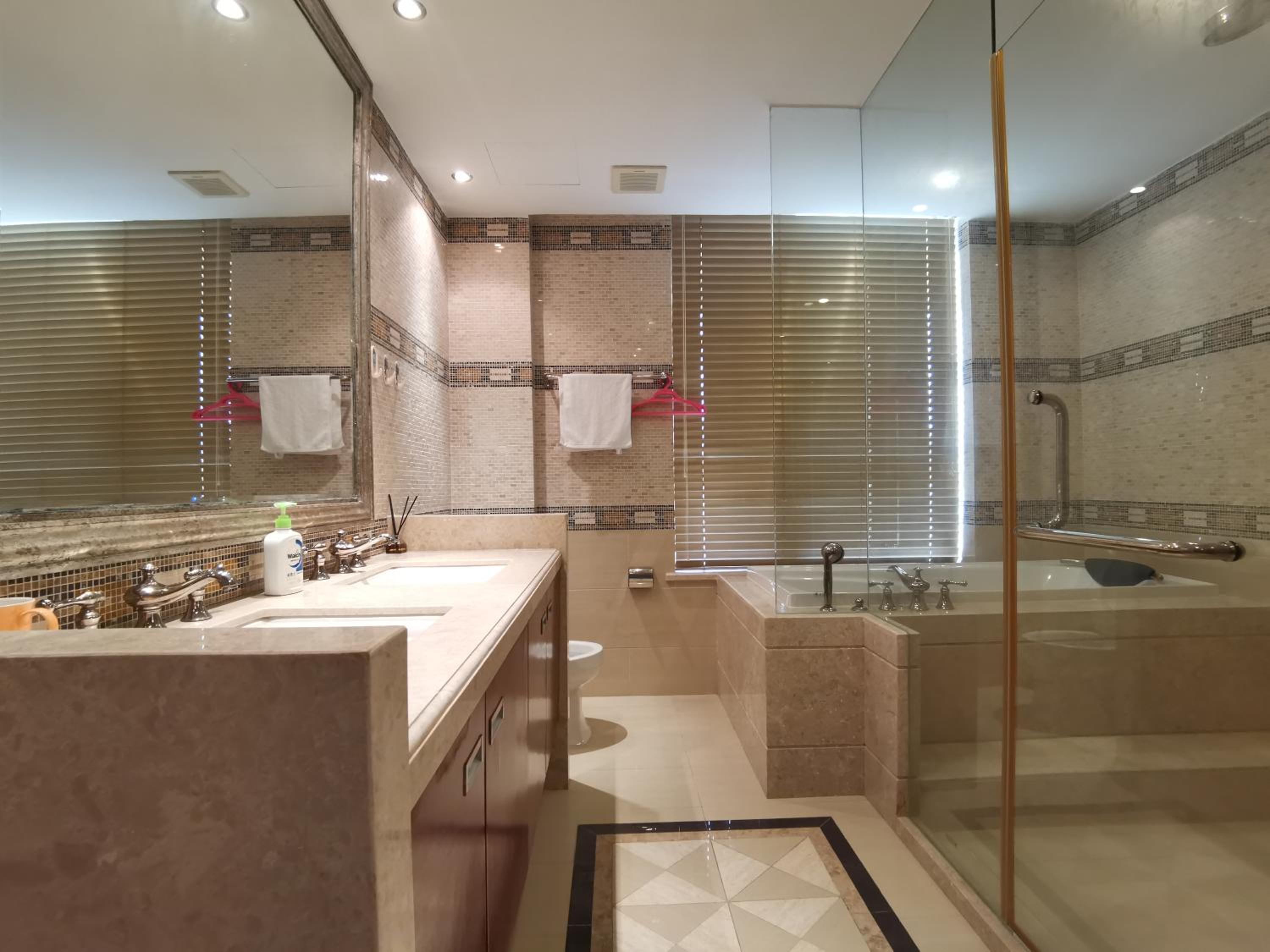Suite with Sea View - Photo 8