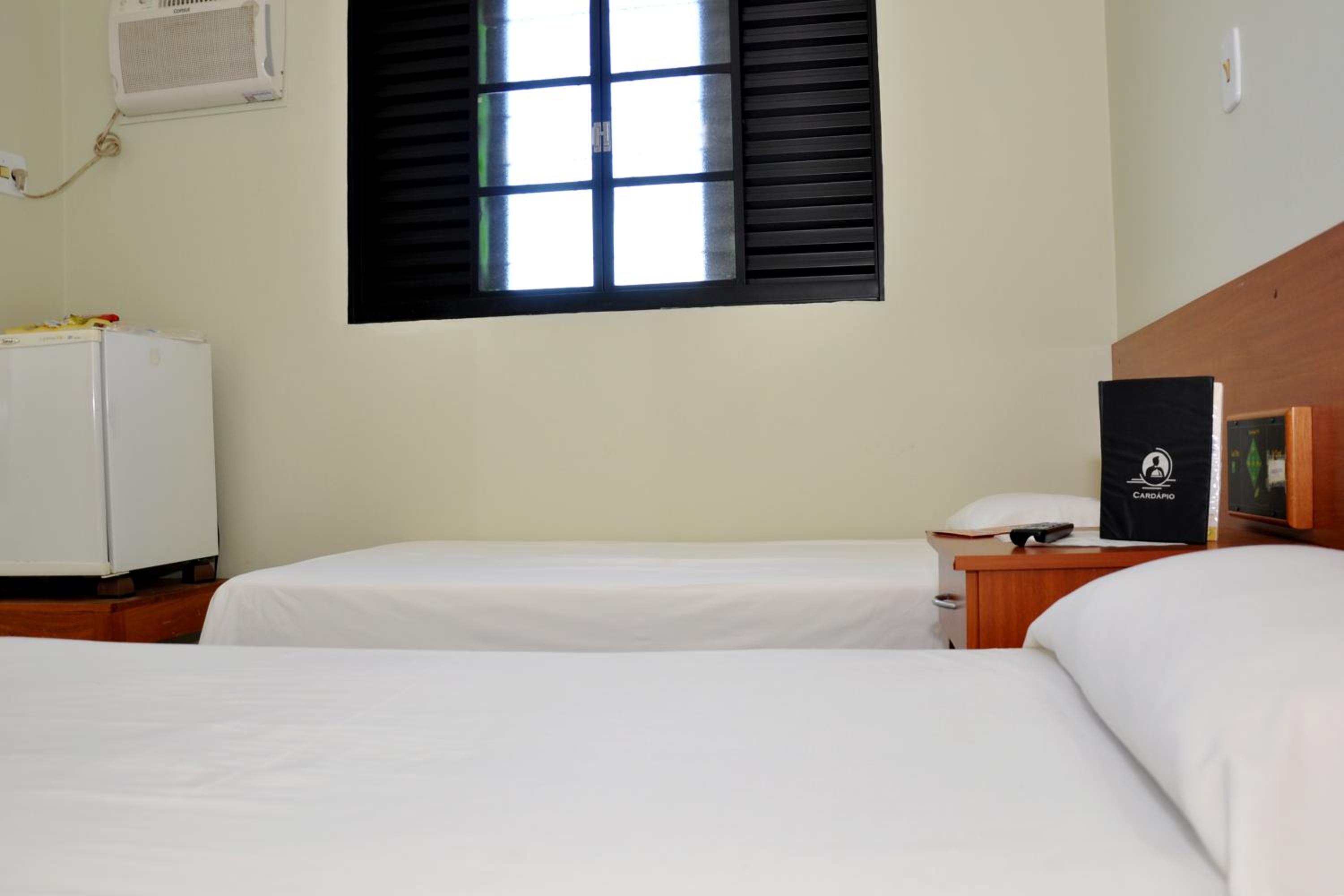 Standard Twin Room photo 1
