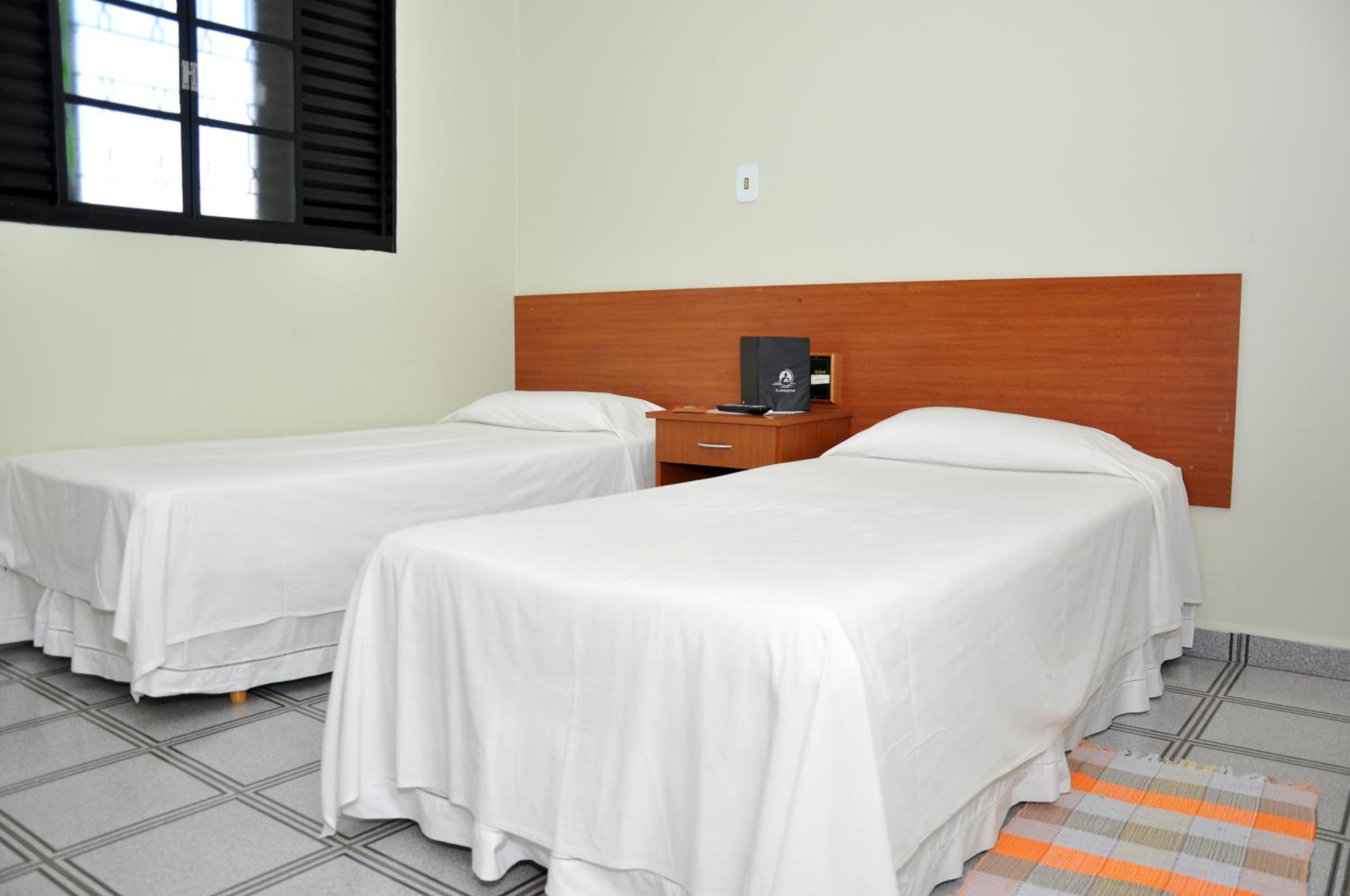 Standard Twin Room photo 2