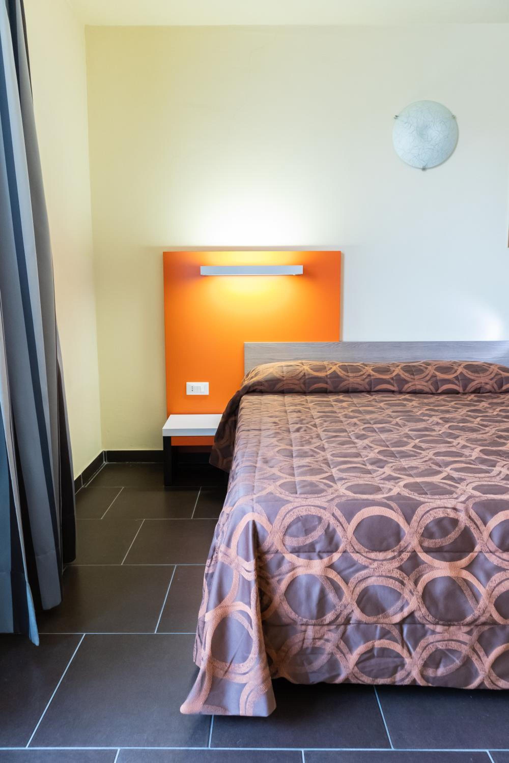 Double Room - Photo 10