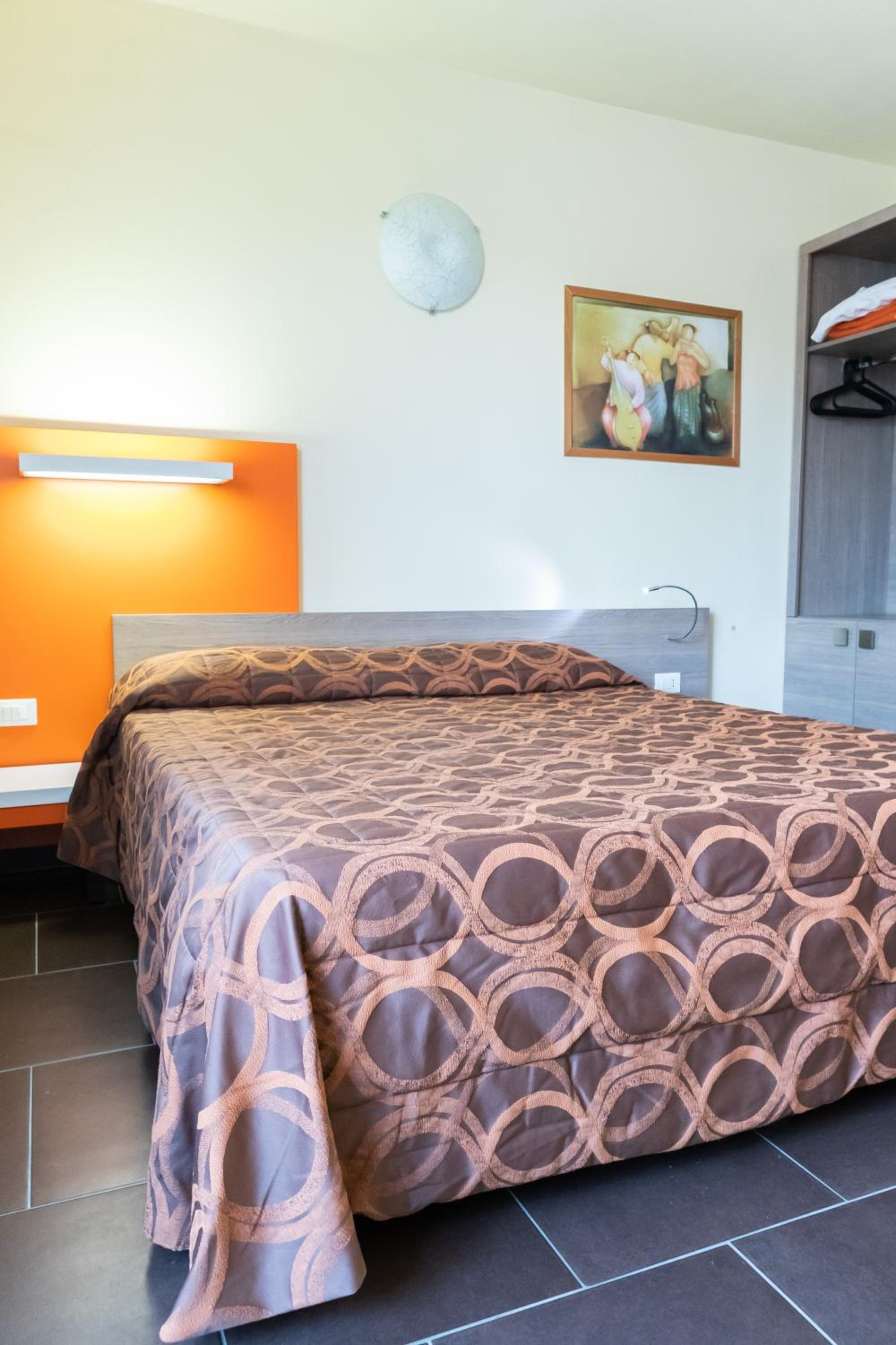 Double Room - Photo 4