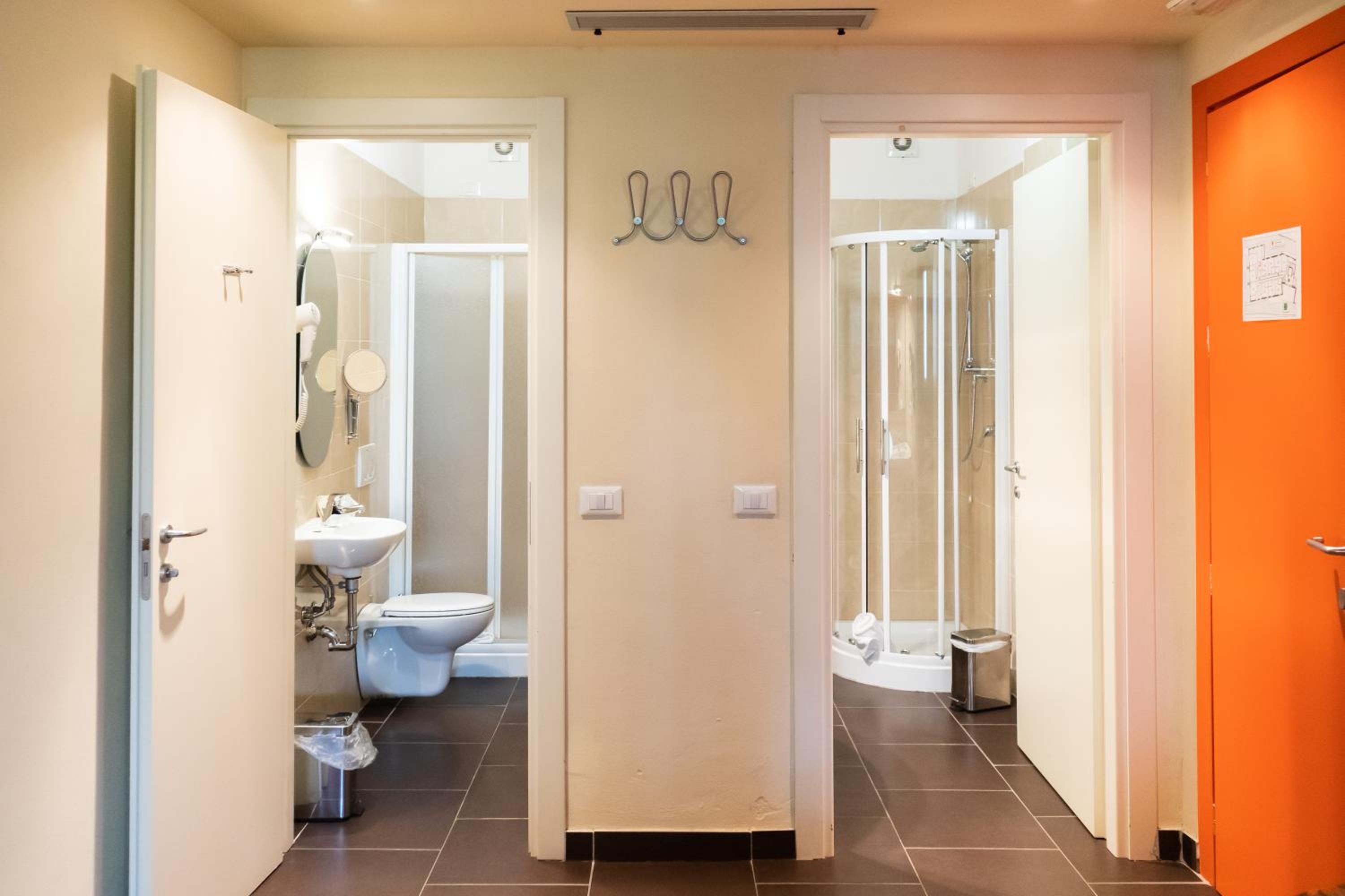 Triple Room - Photo 7