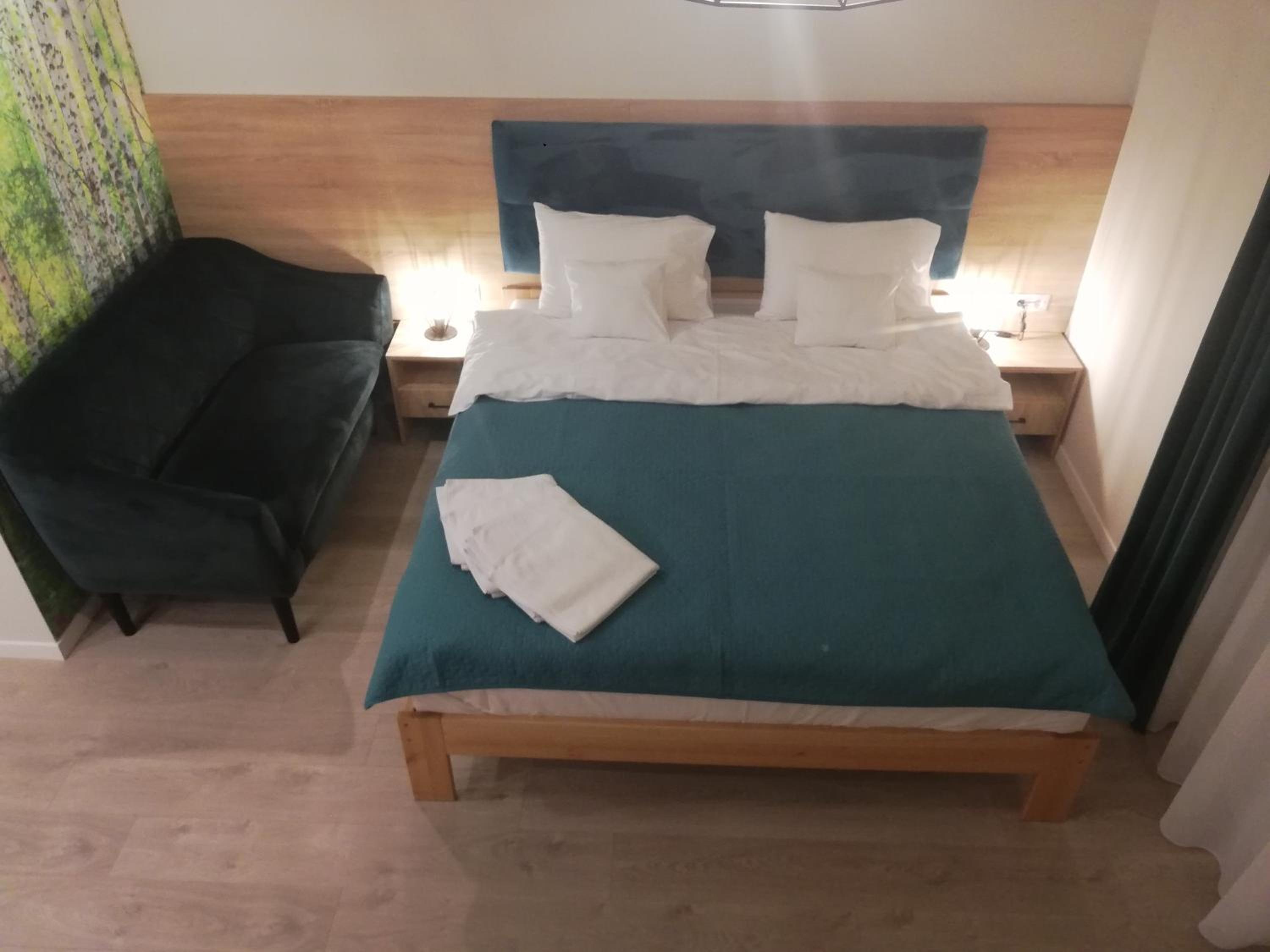 Large Double Room photo 3