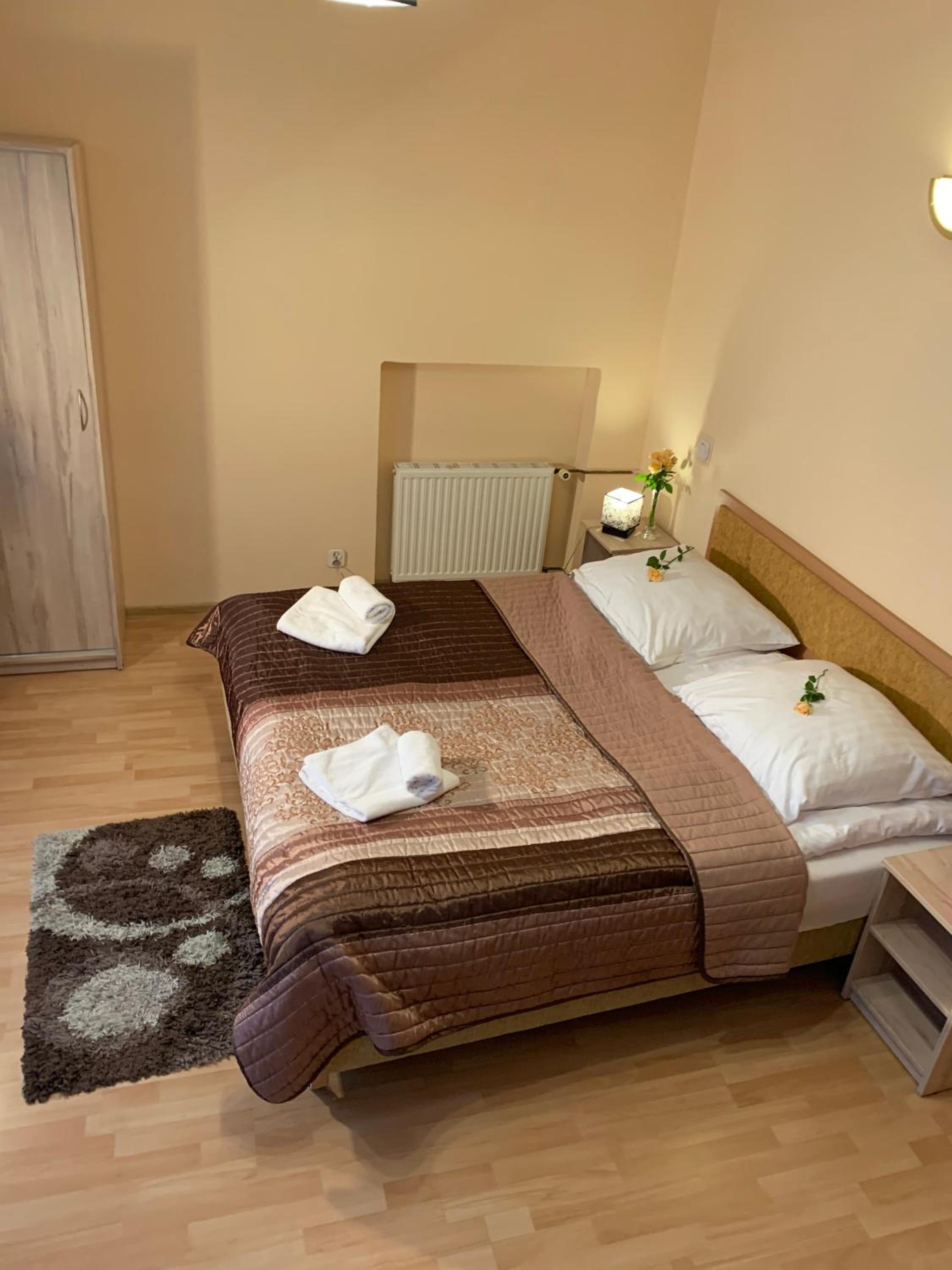 Studio Apartment - Photo 10