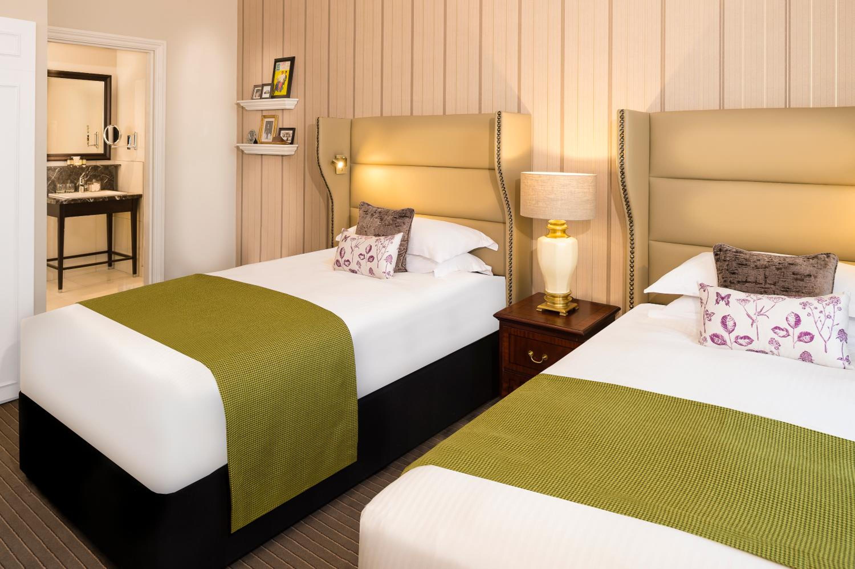 Double or Twin Room photo 3
