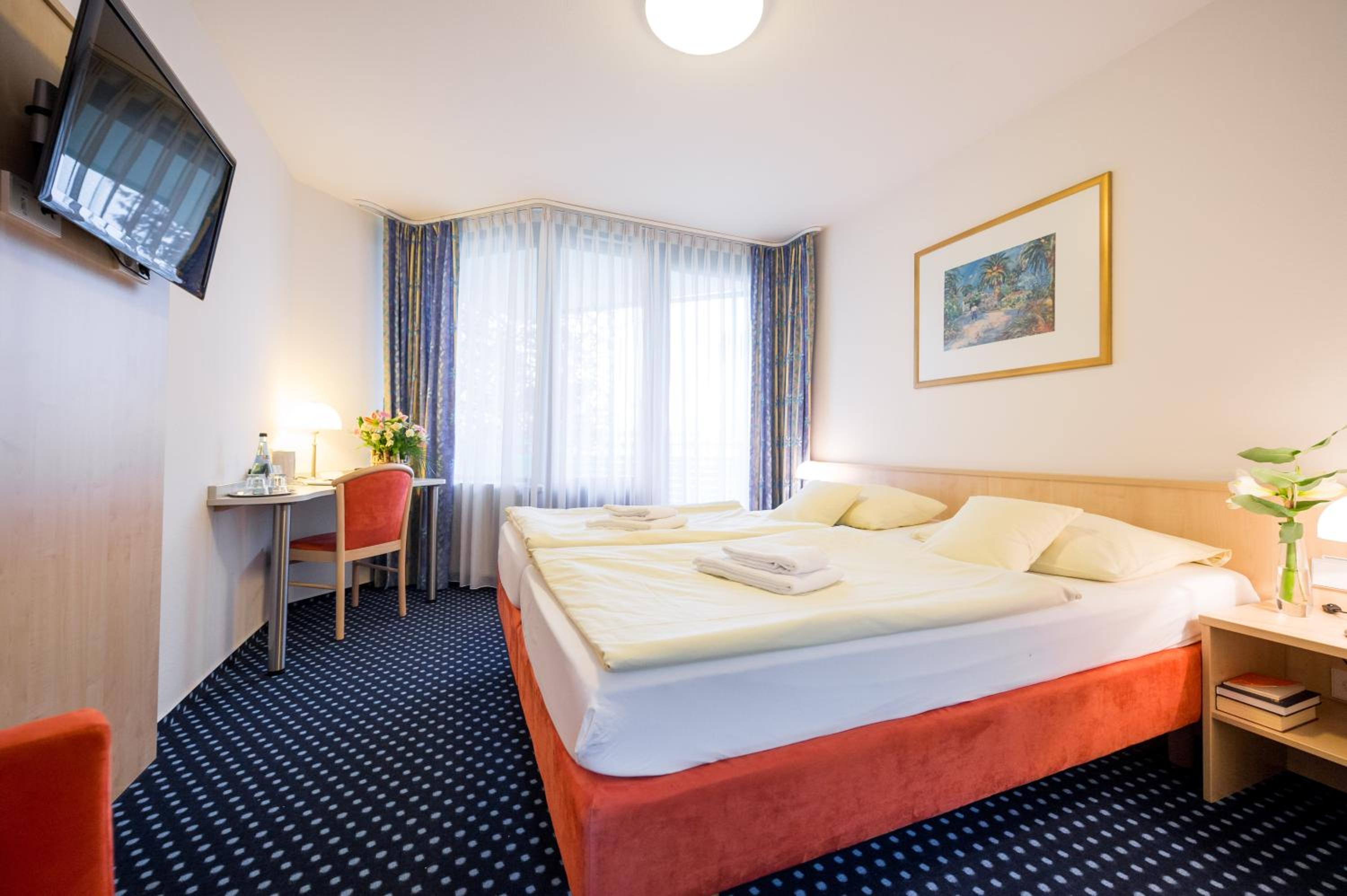 Standard Double Room - Photo 4