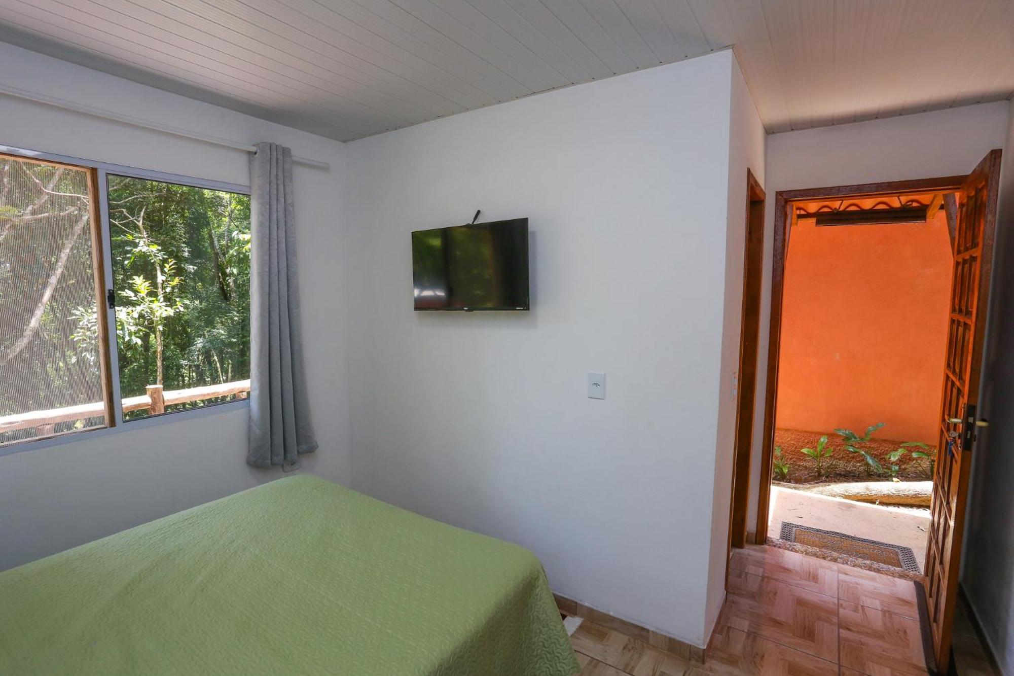 Suite - Photo 11