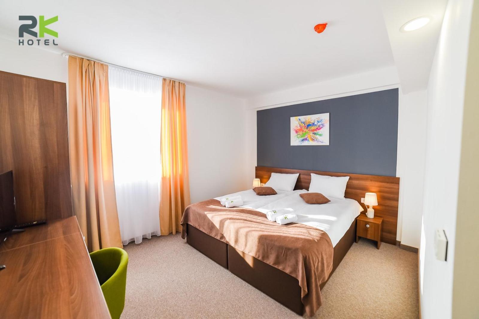 Deluxe Double or Twin Room photo 2