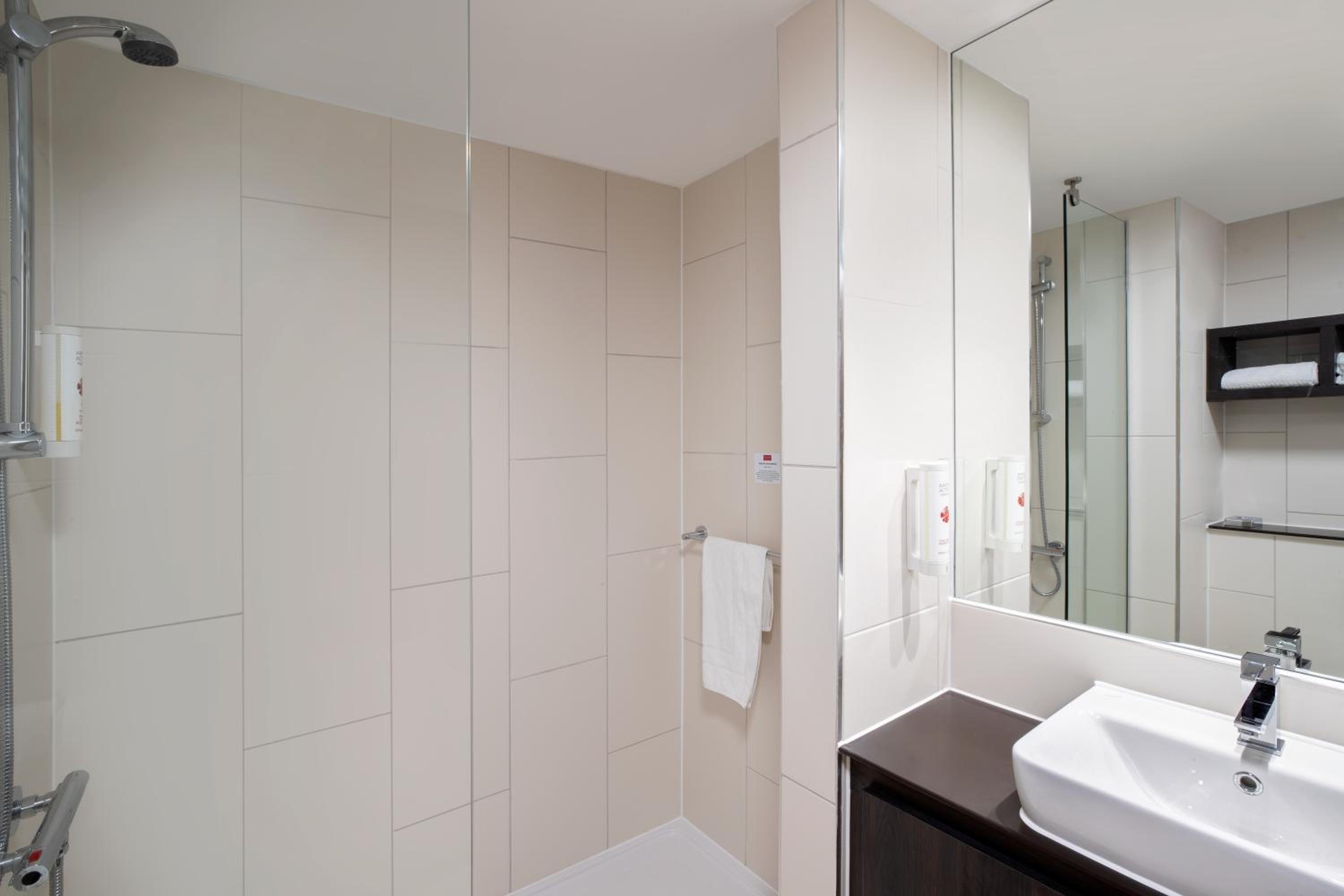 Double Room - Photo 2
