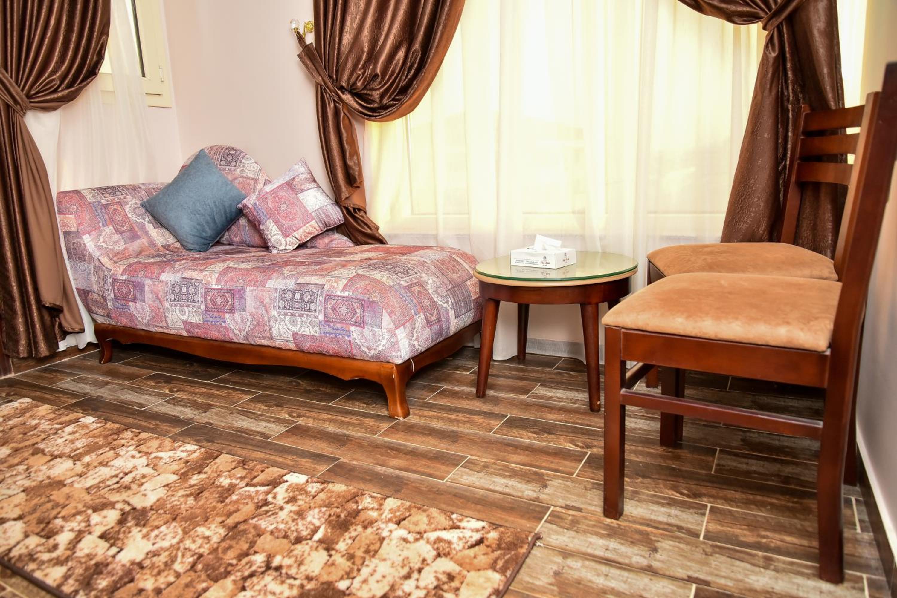 Double Room - Photo 20