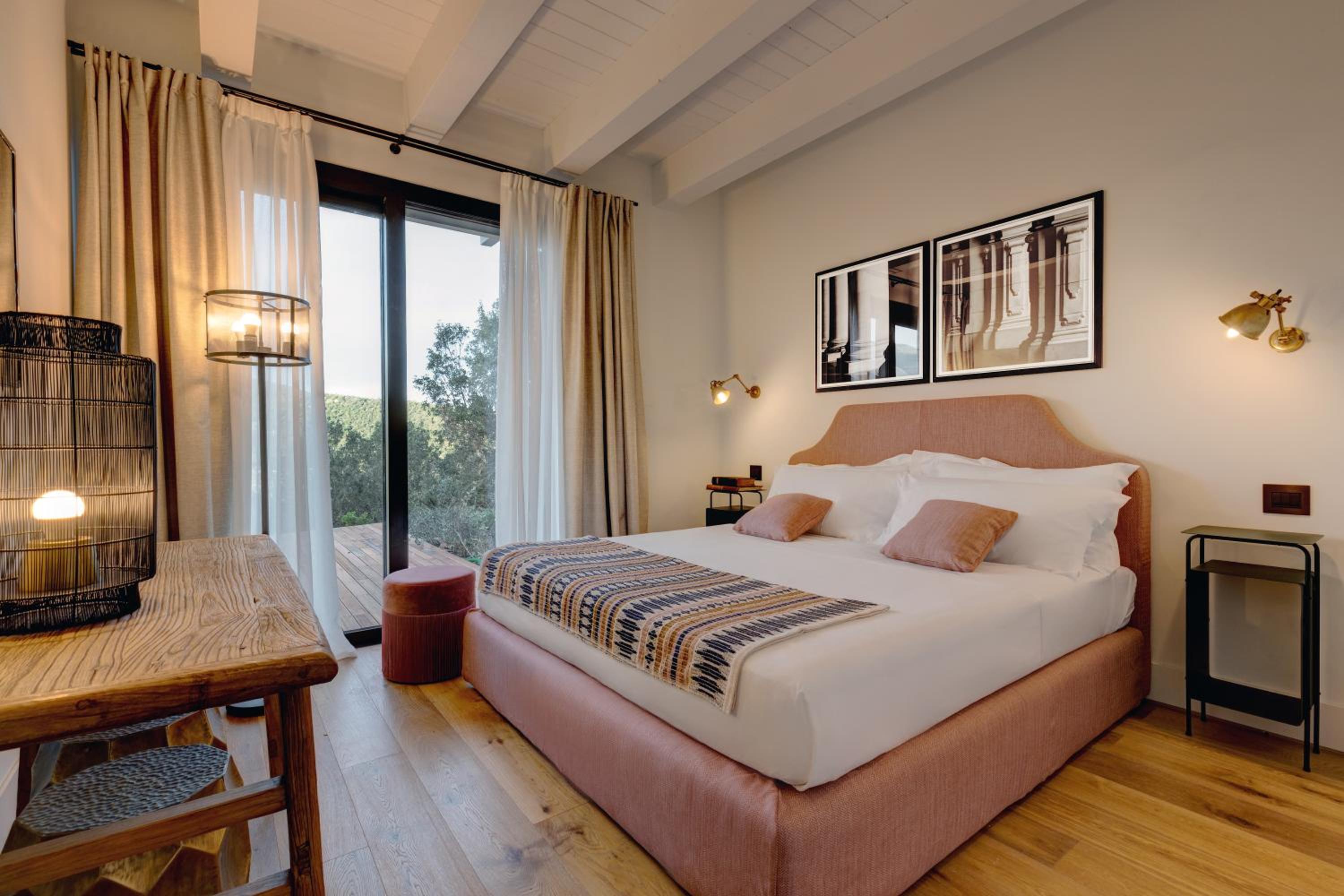 Three-Bedroom Villa photo 3