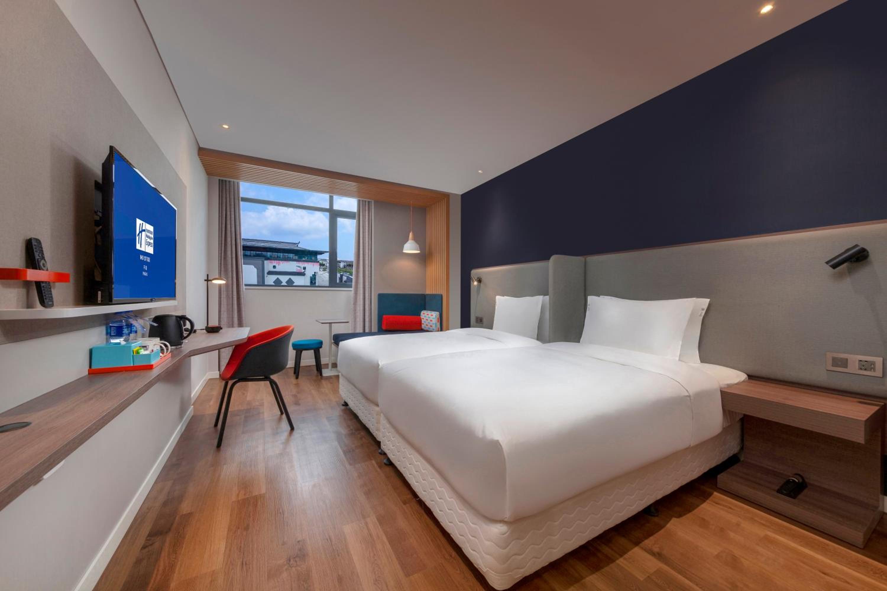 Standard Twin Room - Photo 3