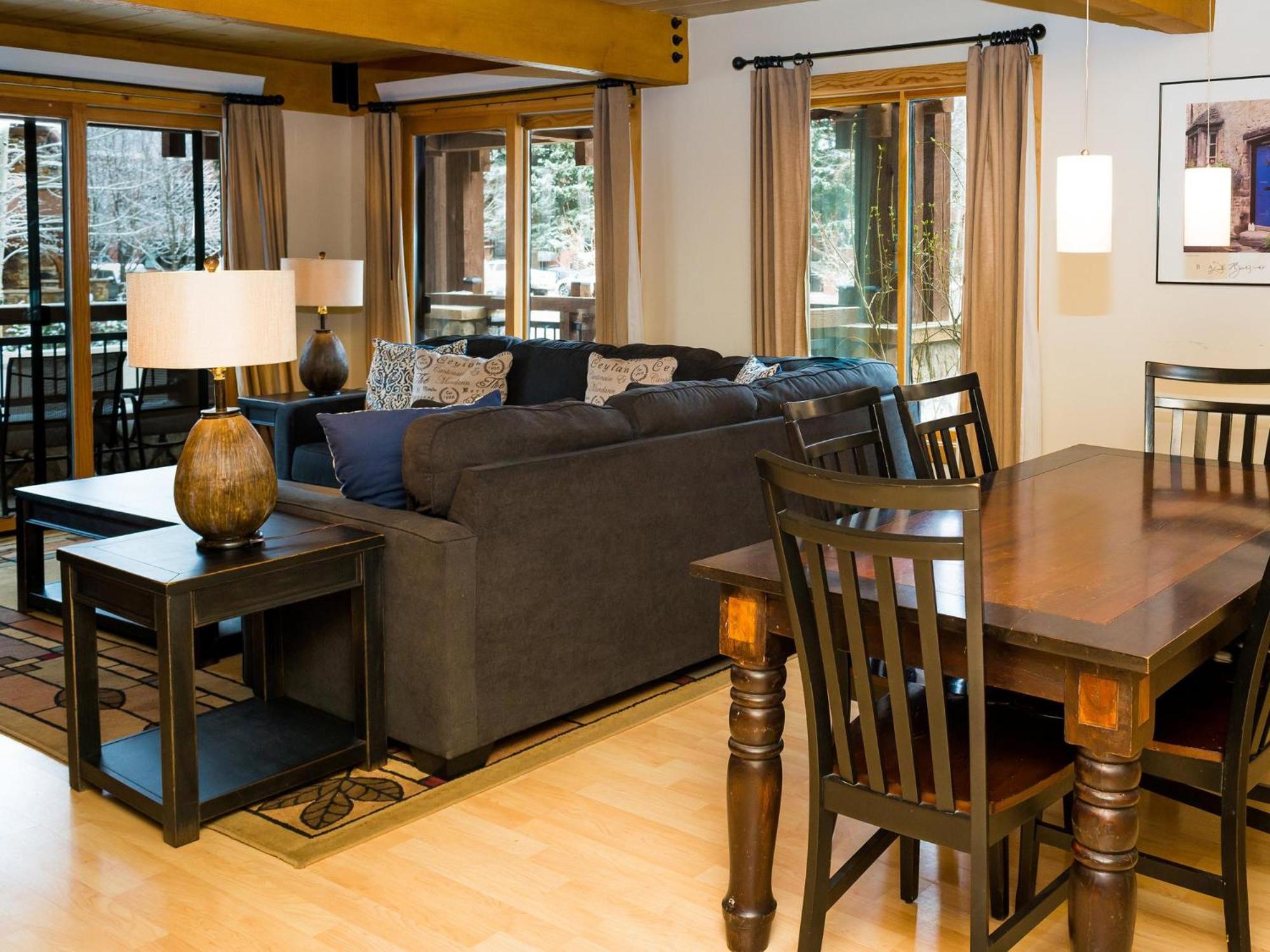 Three-Bedroom Apartment with Balcony