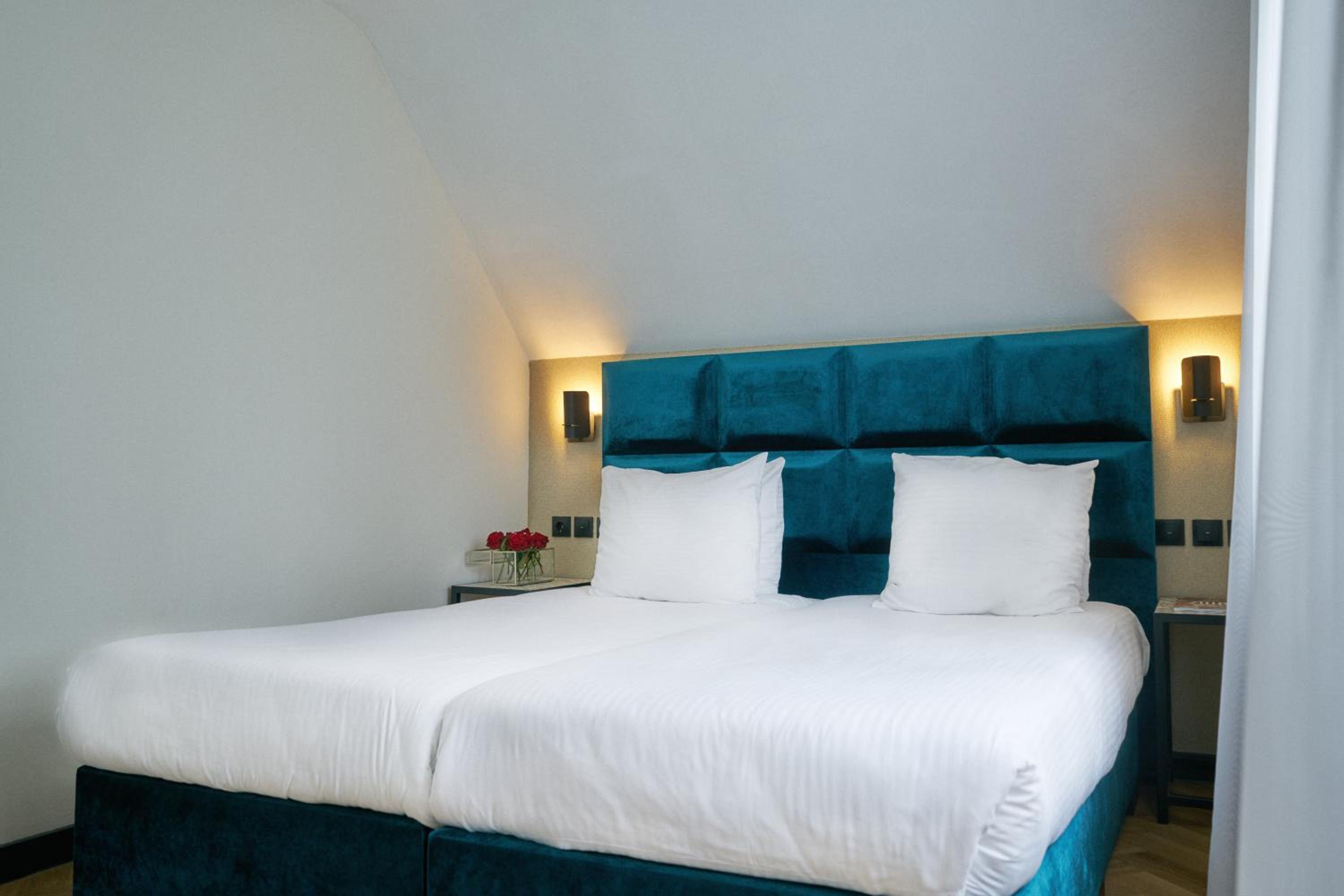 Twin Room - Photo 4