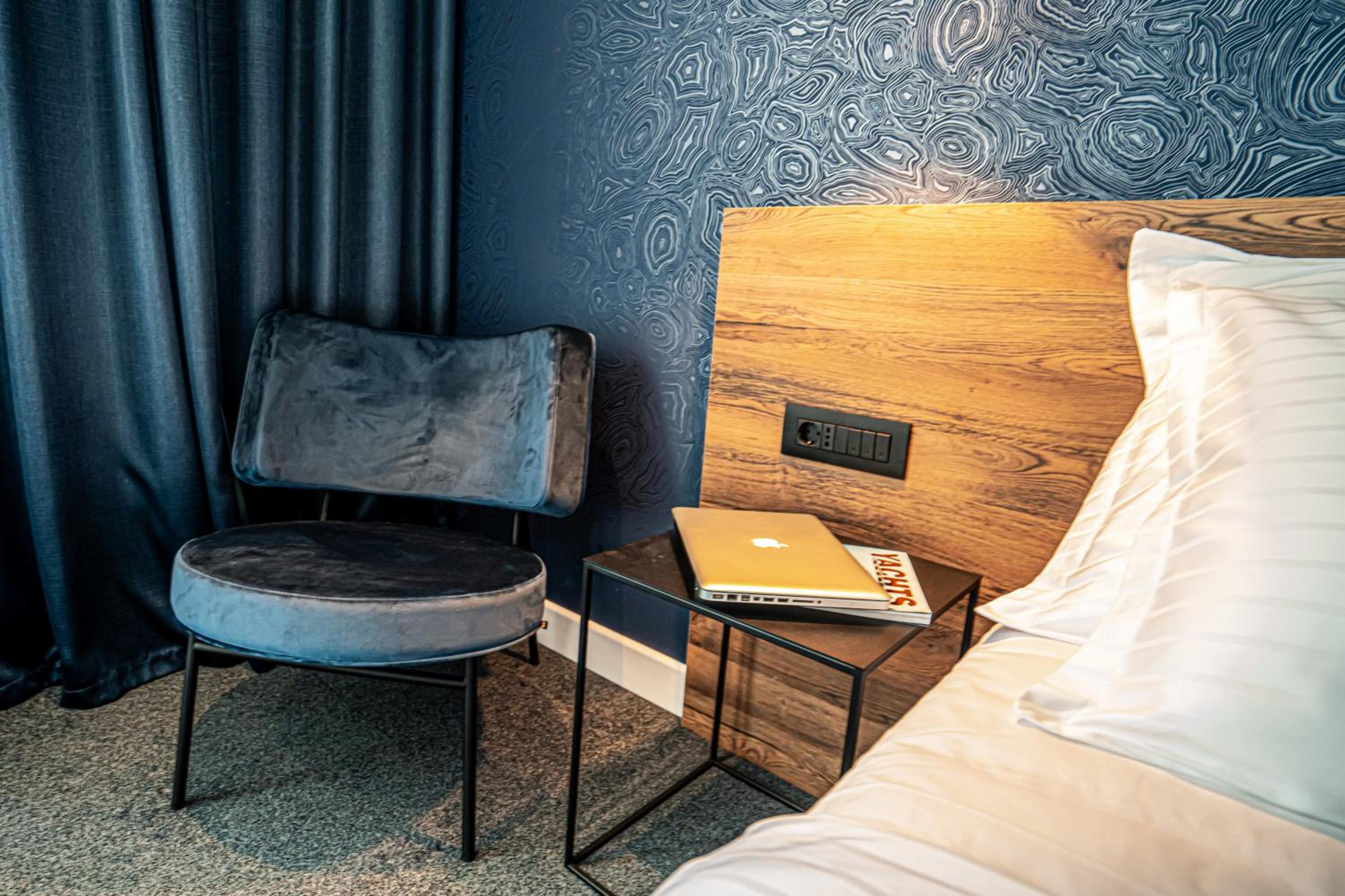 Double or Twin Room with Balcony photo 3