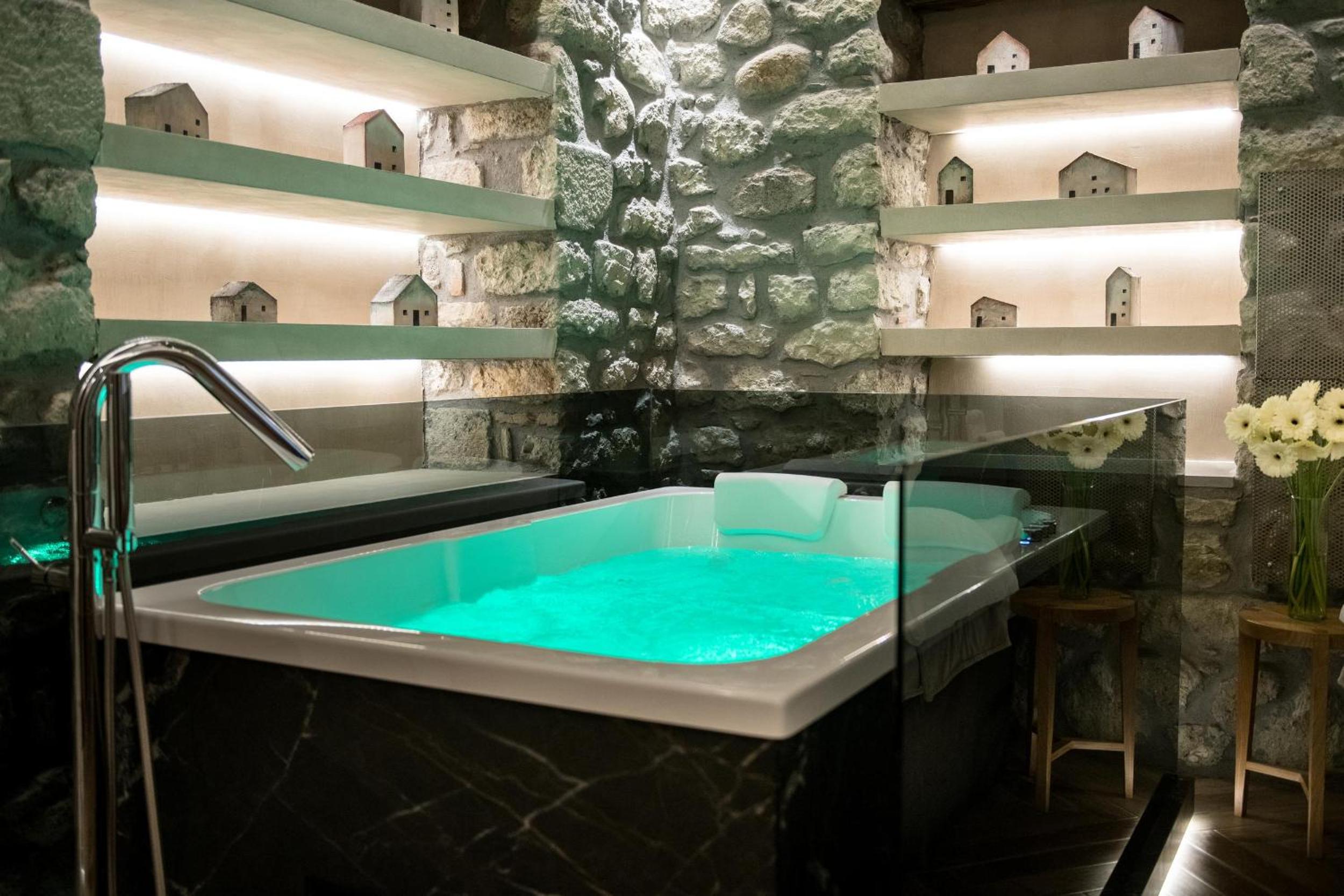  The Stone Room with Hot Tub - Photo 13