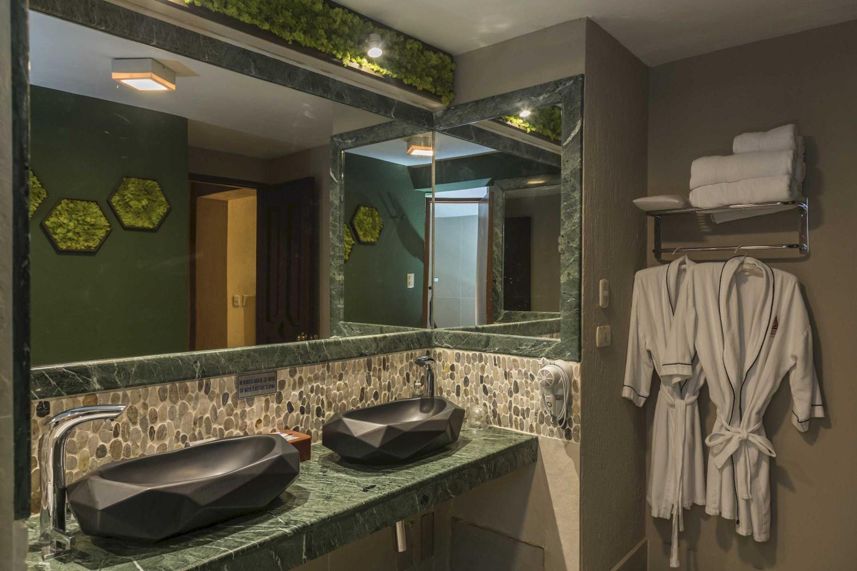 Suite with River View photo 3