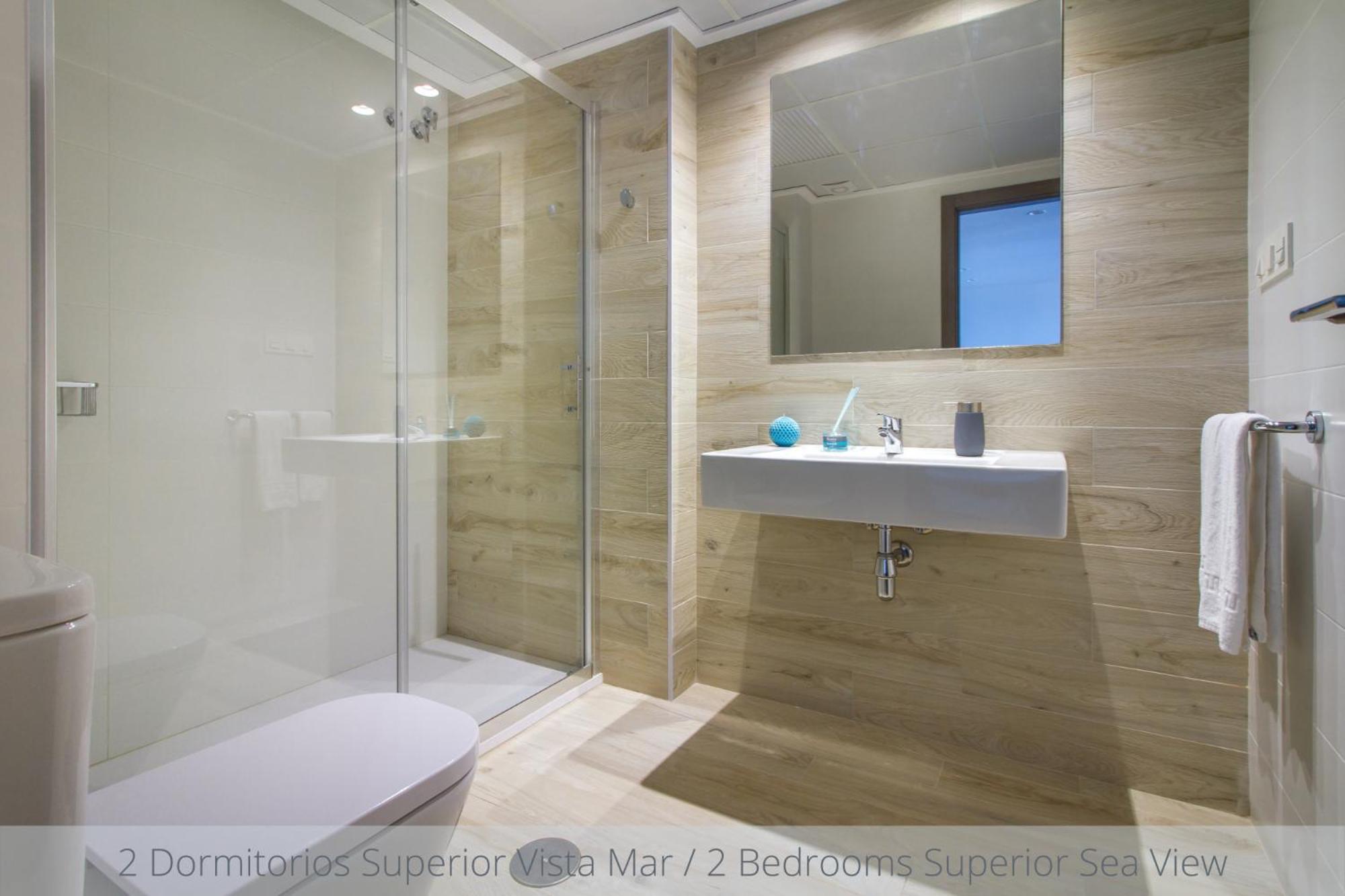 Superior Two-Bedroom Apartment with Sea View photo 2