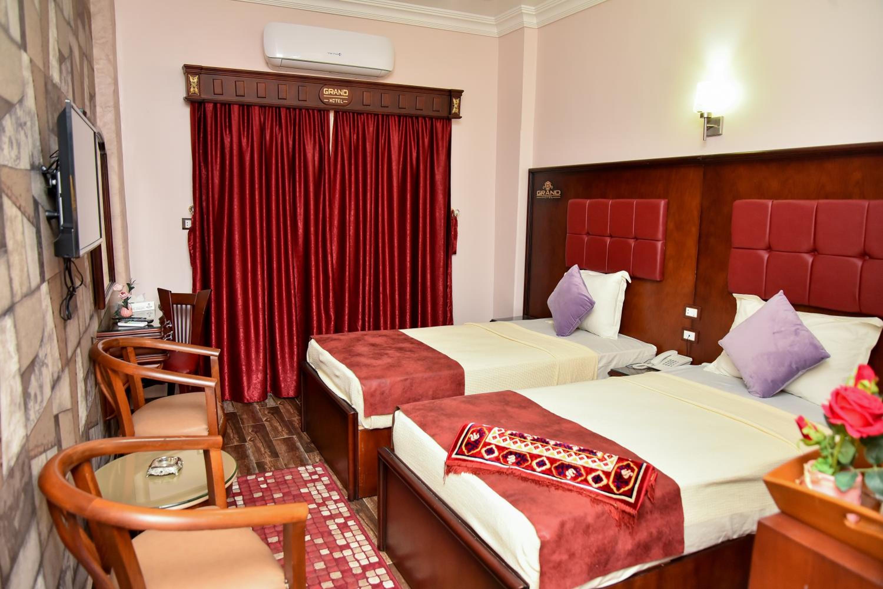 Double Room - Photo 13