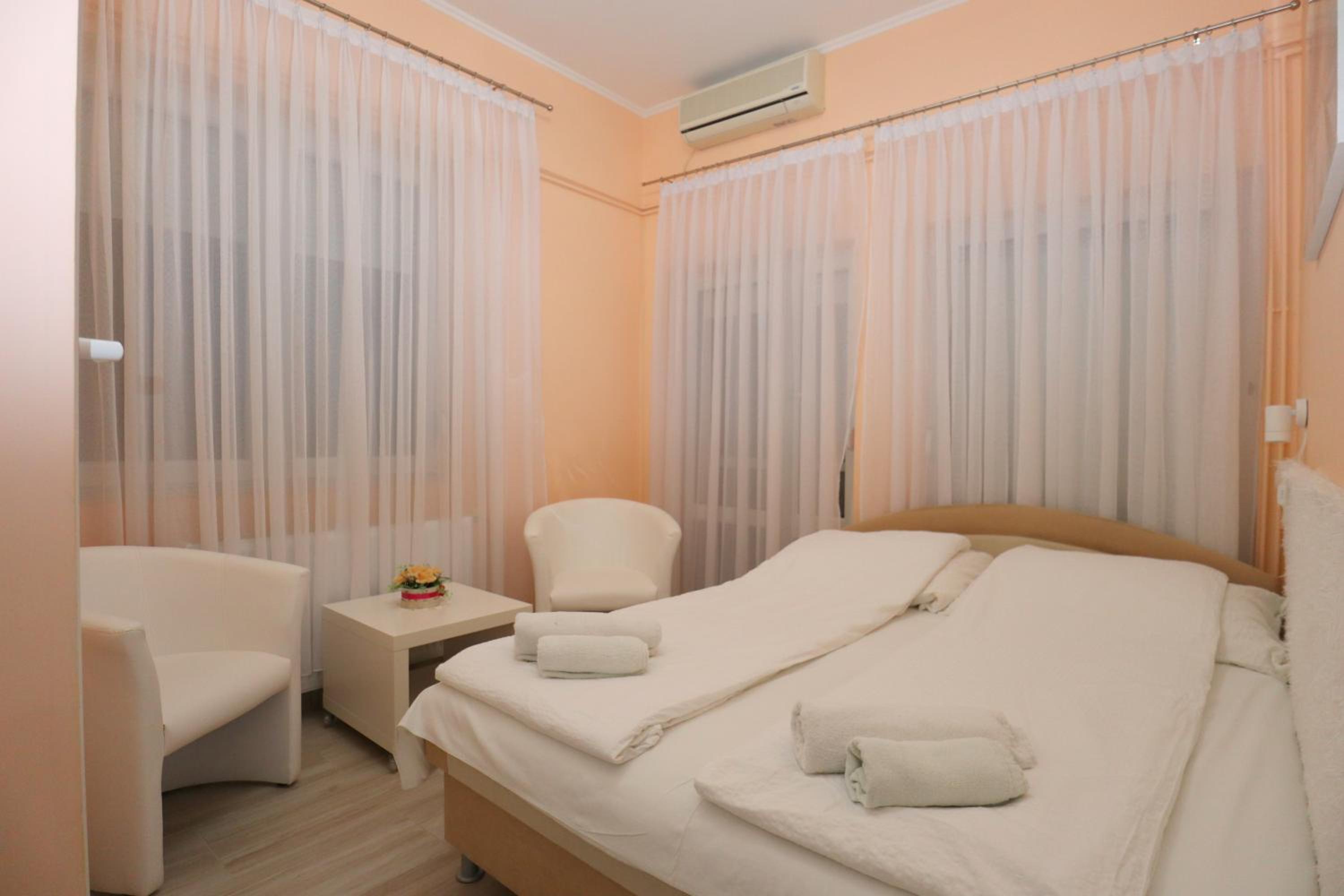 Double Room with Shower and Balcony