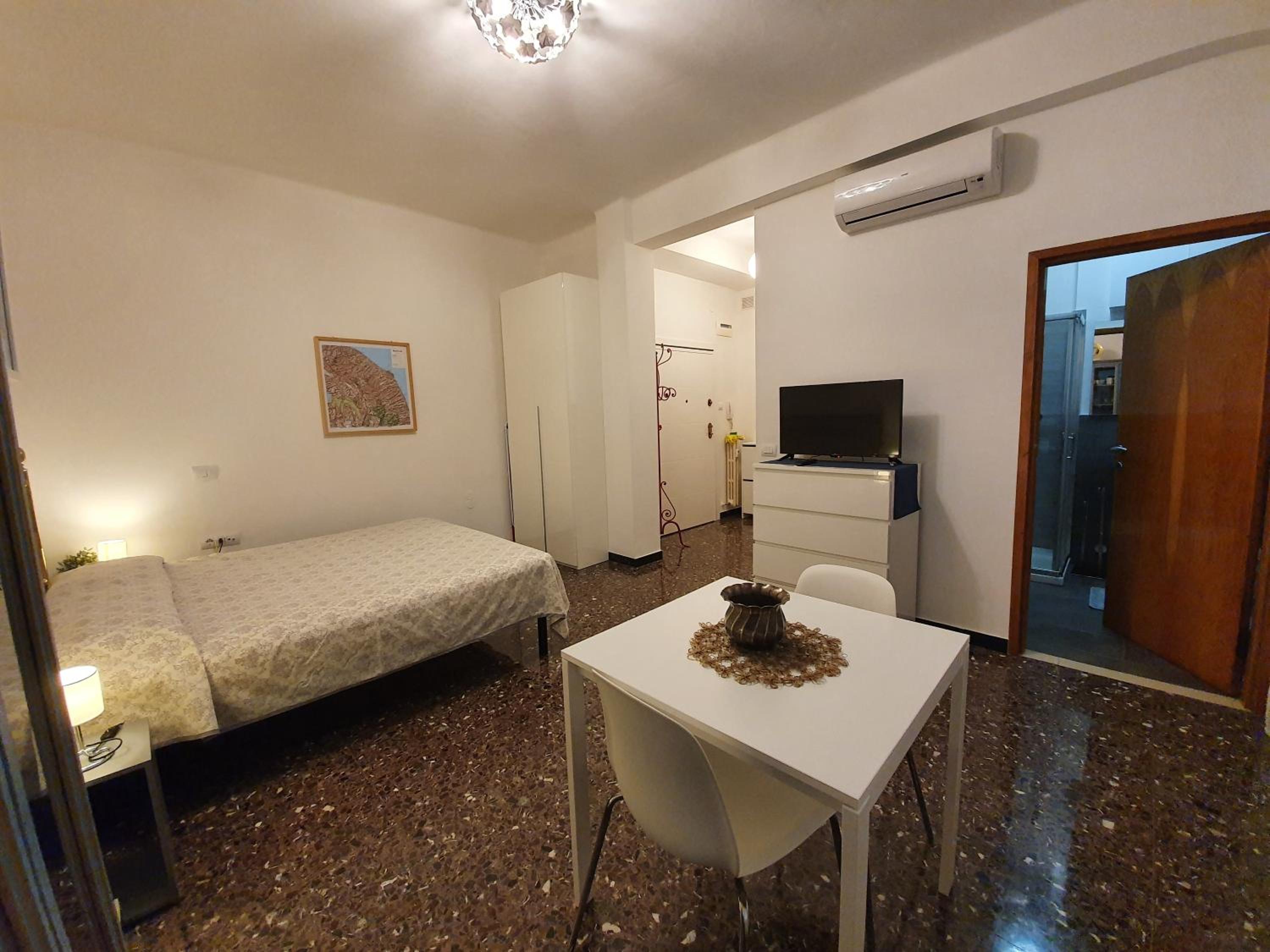 Studio Apartment