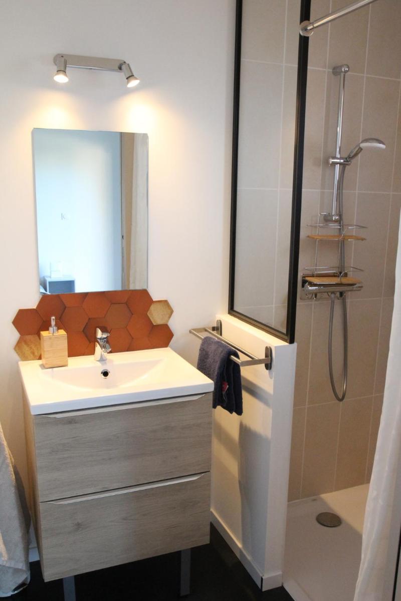 Standard Double or Twin Room - Photo 4