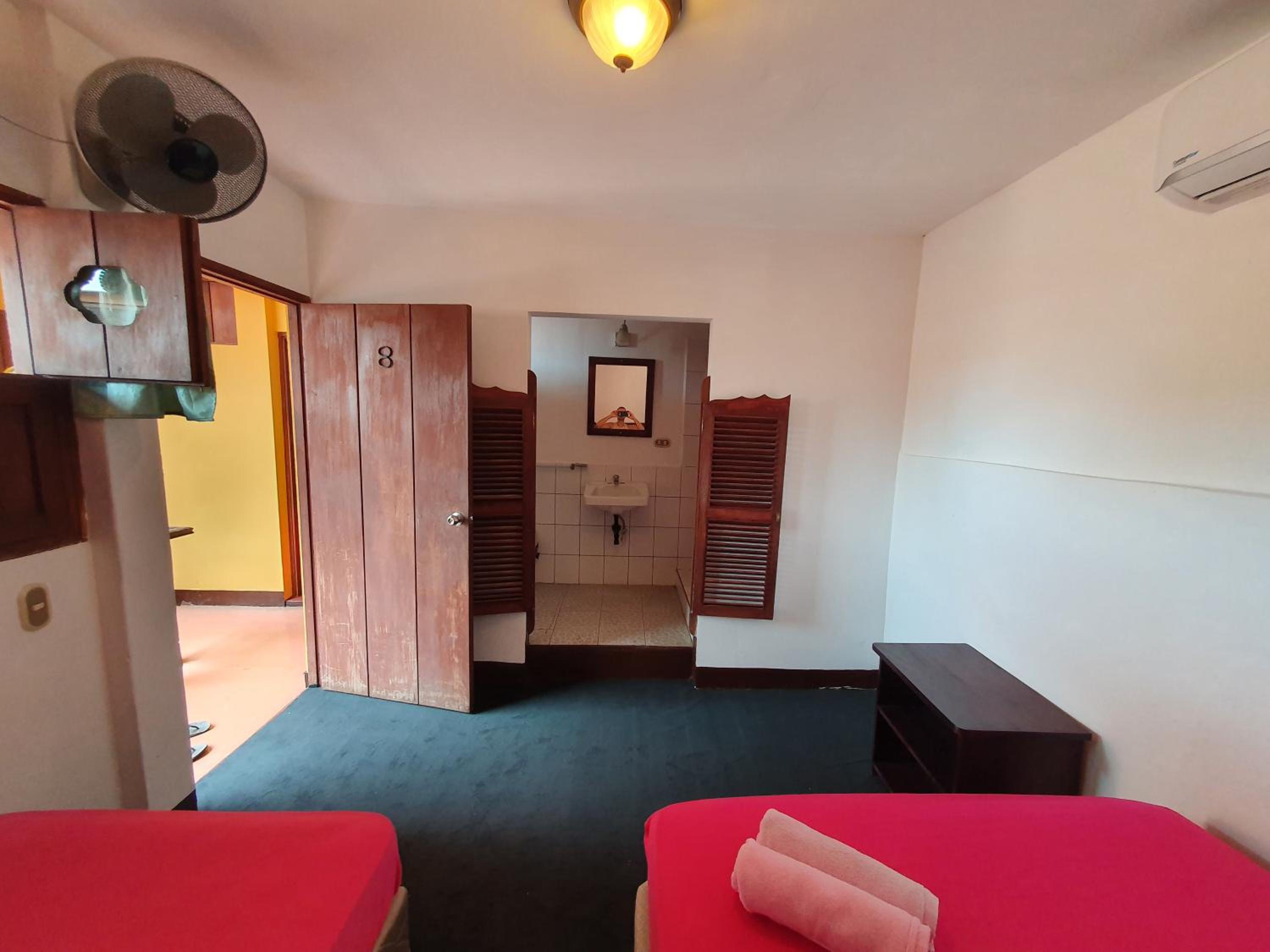 Double or Twin Room with Private Bathroom photo 1