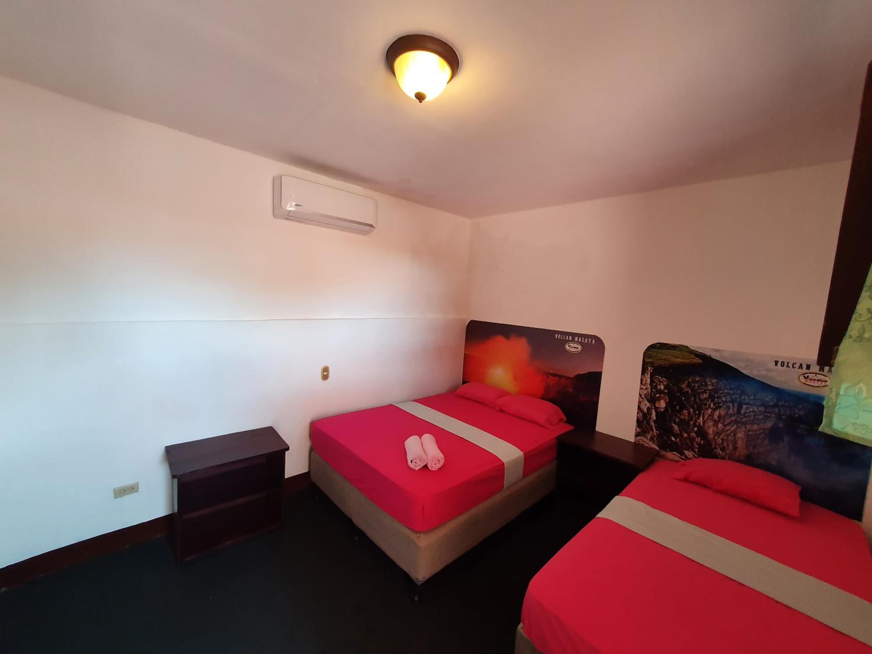 Double or Twin Room with Private Bathroom photo 2
