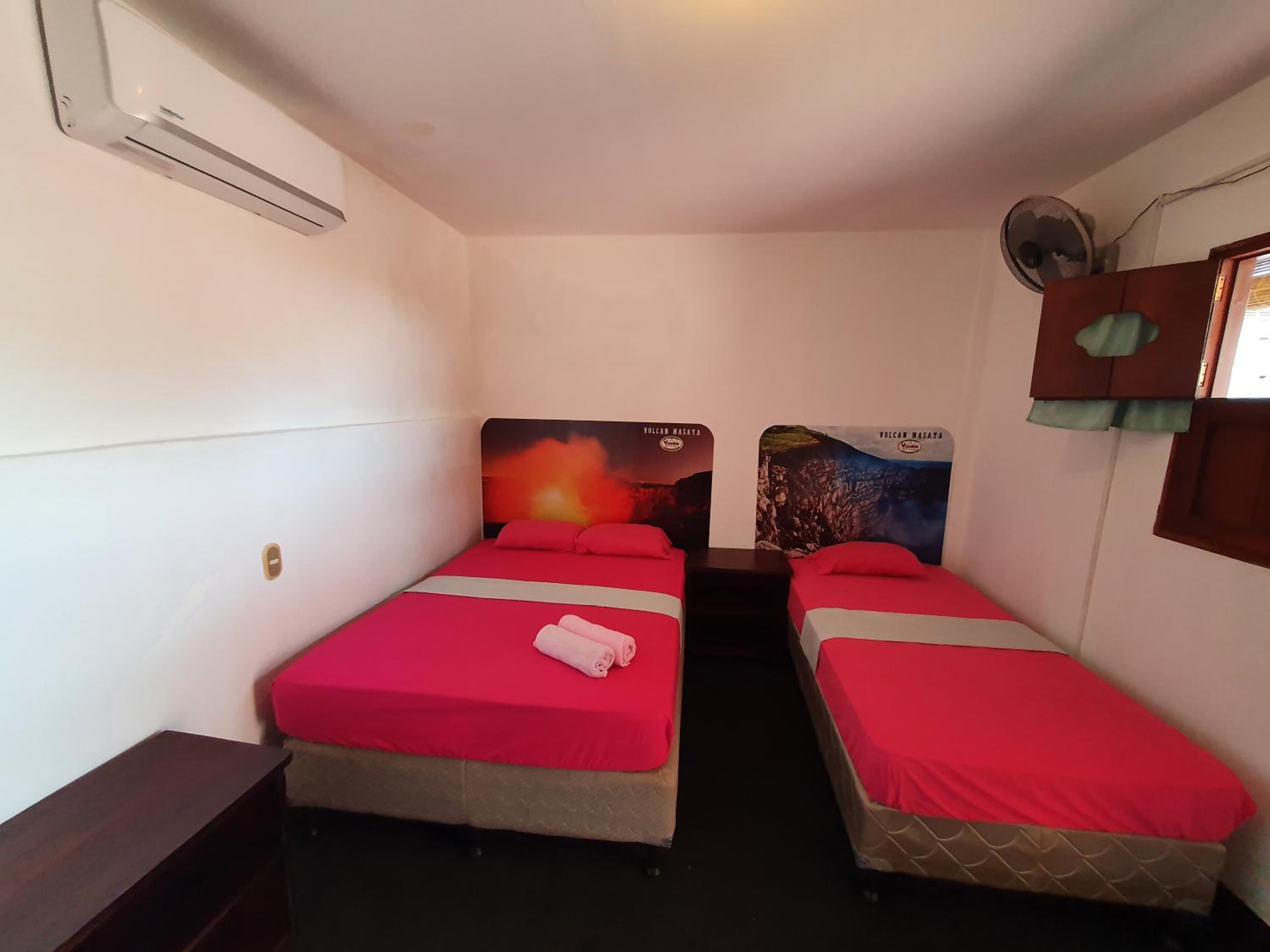 Double or Twin Room with Private Bathroom photo 3