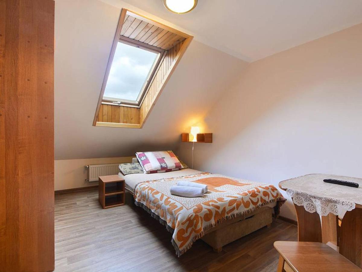 Double Room with Private Bathroom photo 1