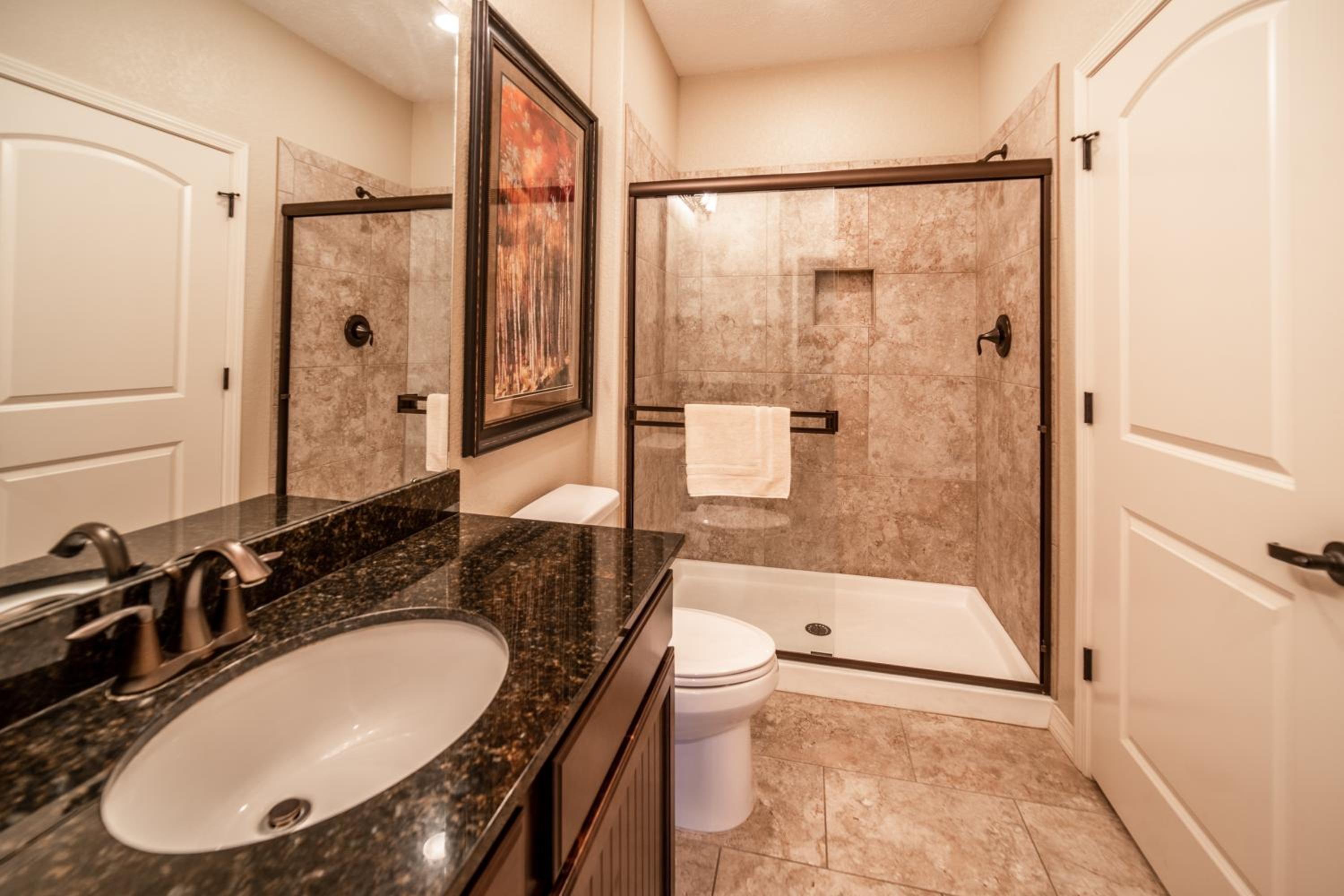 Two-Bedroom Apartment with Lake View photo 3