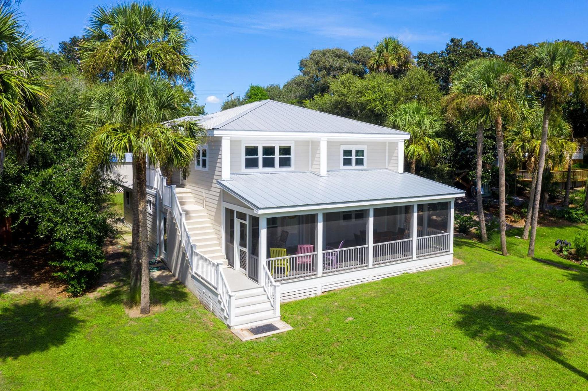 Four-Bedroom House photo 2