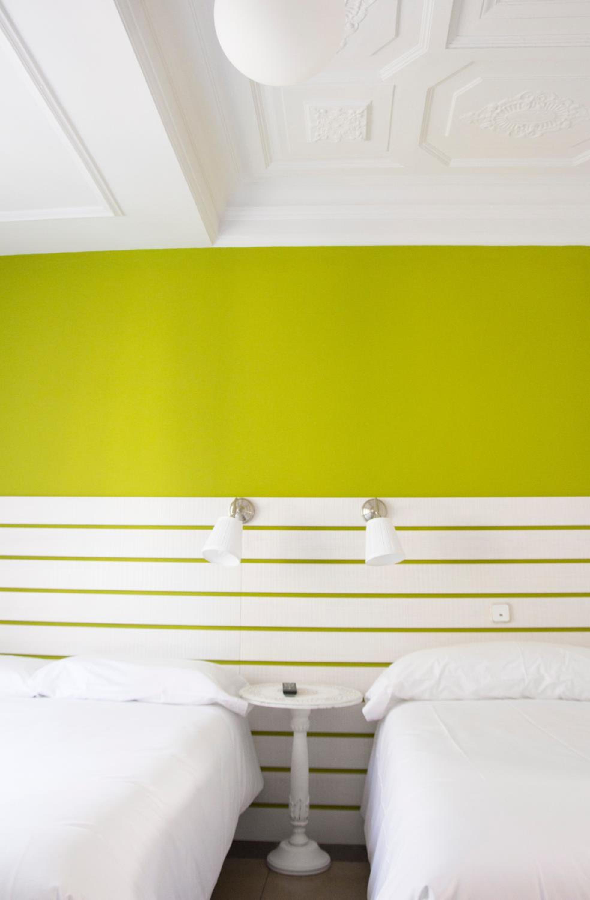 Habitación Doble con cama extra y baño privado