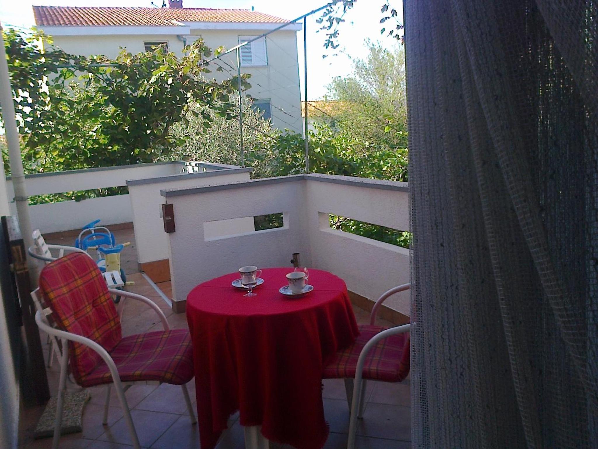 One-Bedroom Apartment with Terrace - Photo 9