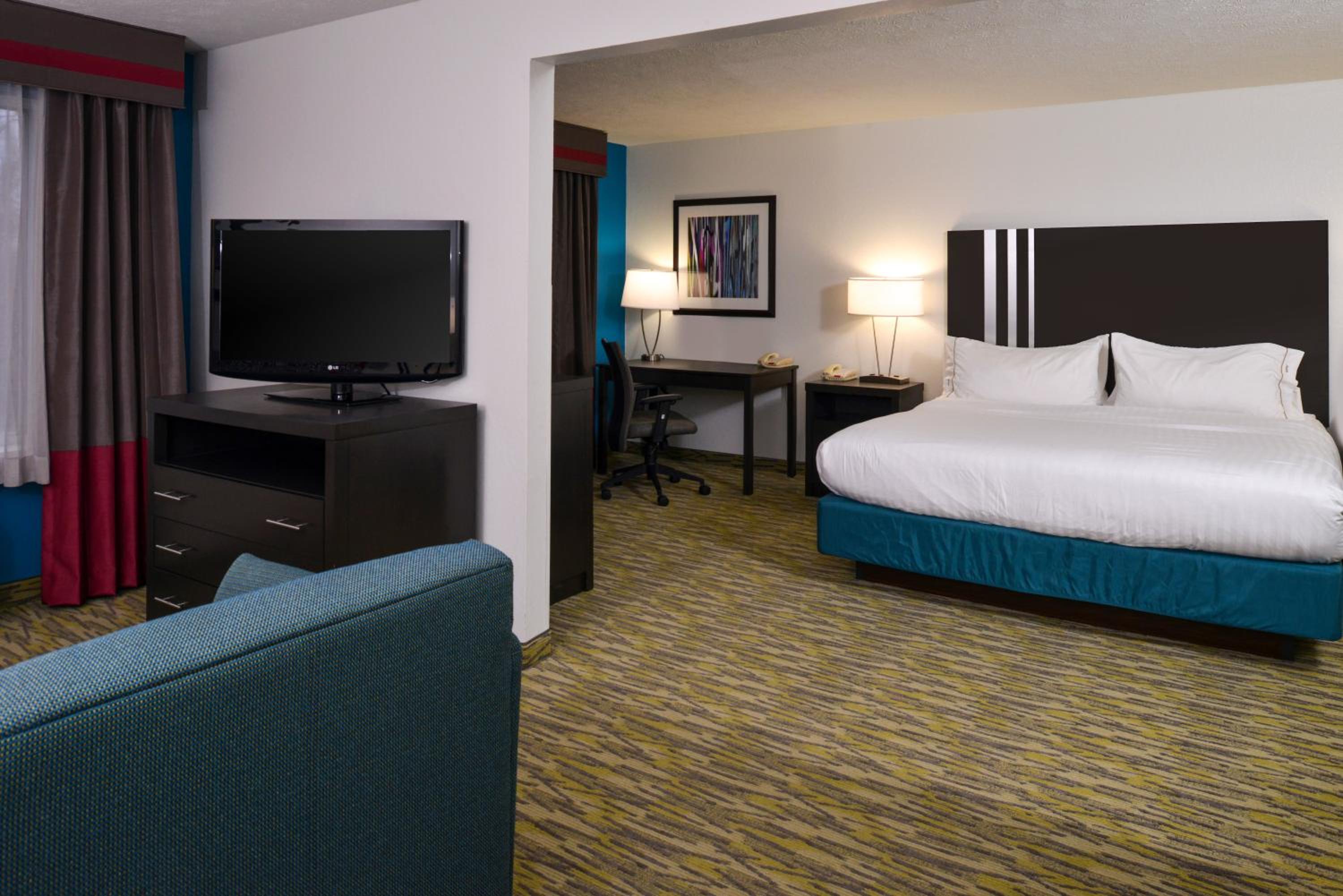 Holiday Inn Express Hotel & Suites Omaha West by IHG