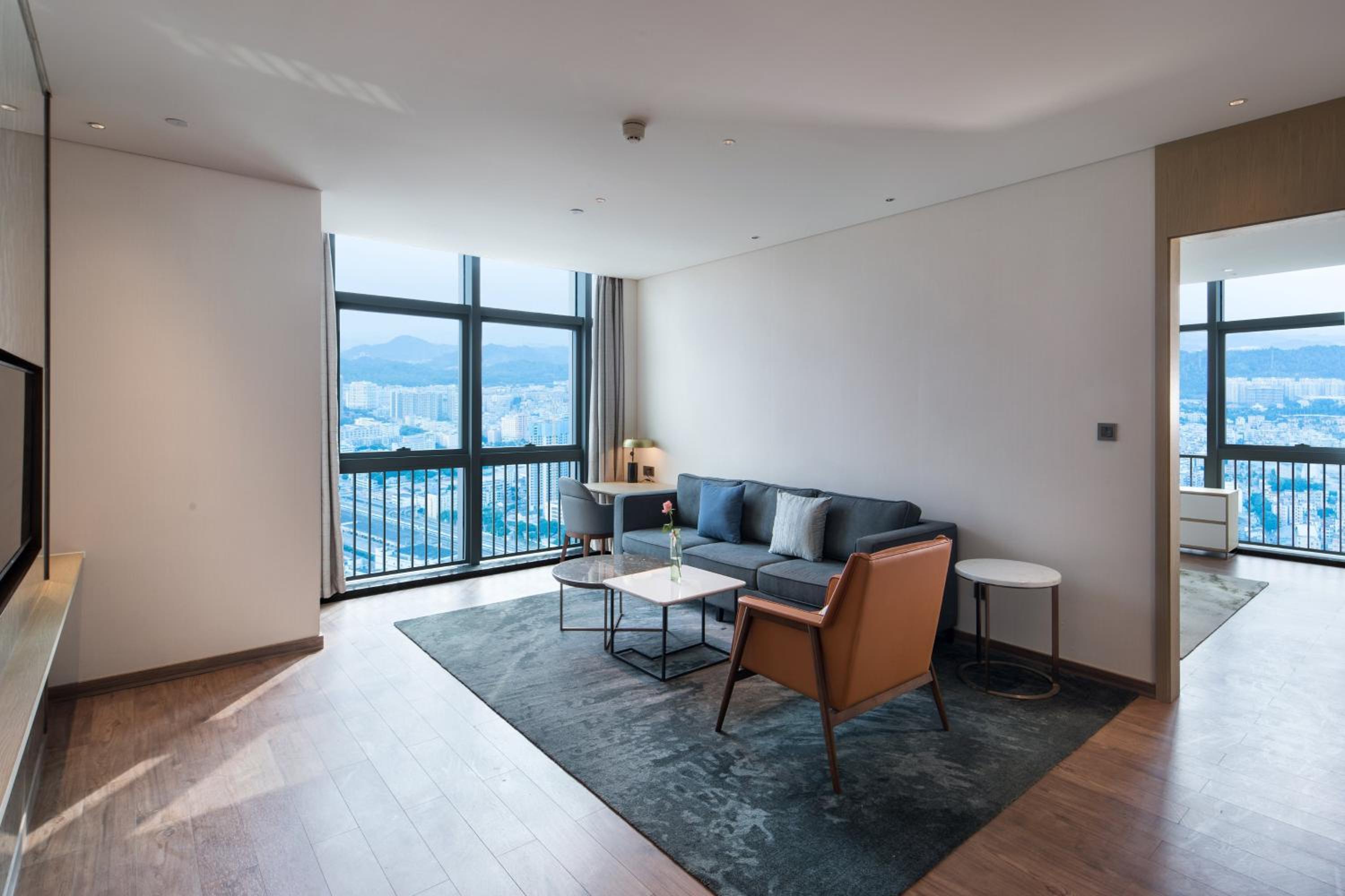 King Suite - Photo 4