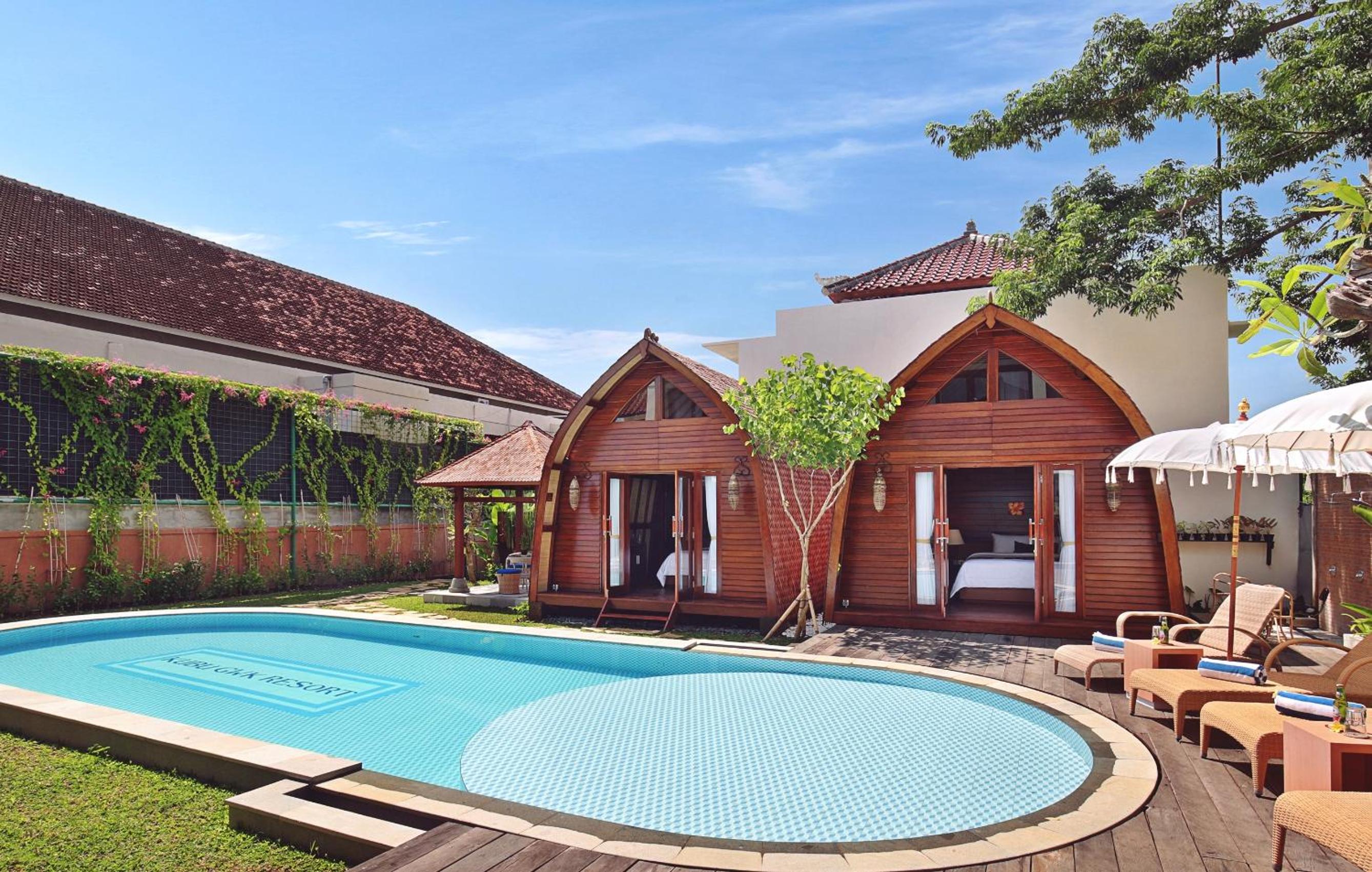One-Bedroom Joglo House with Pool View - Photo 1