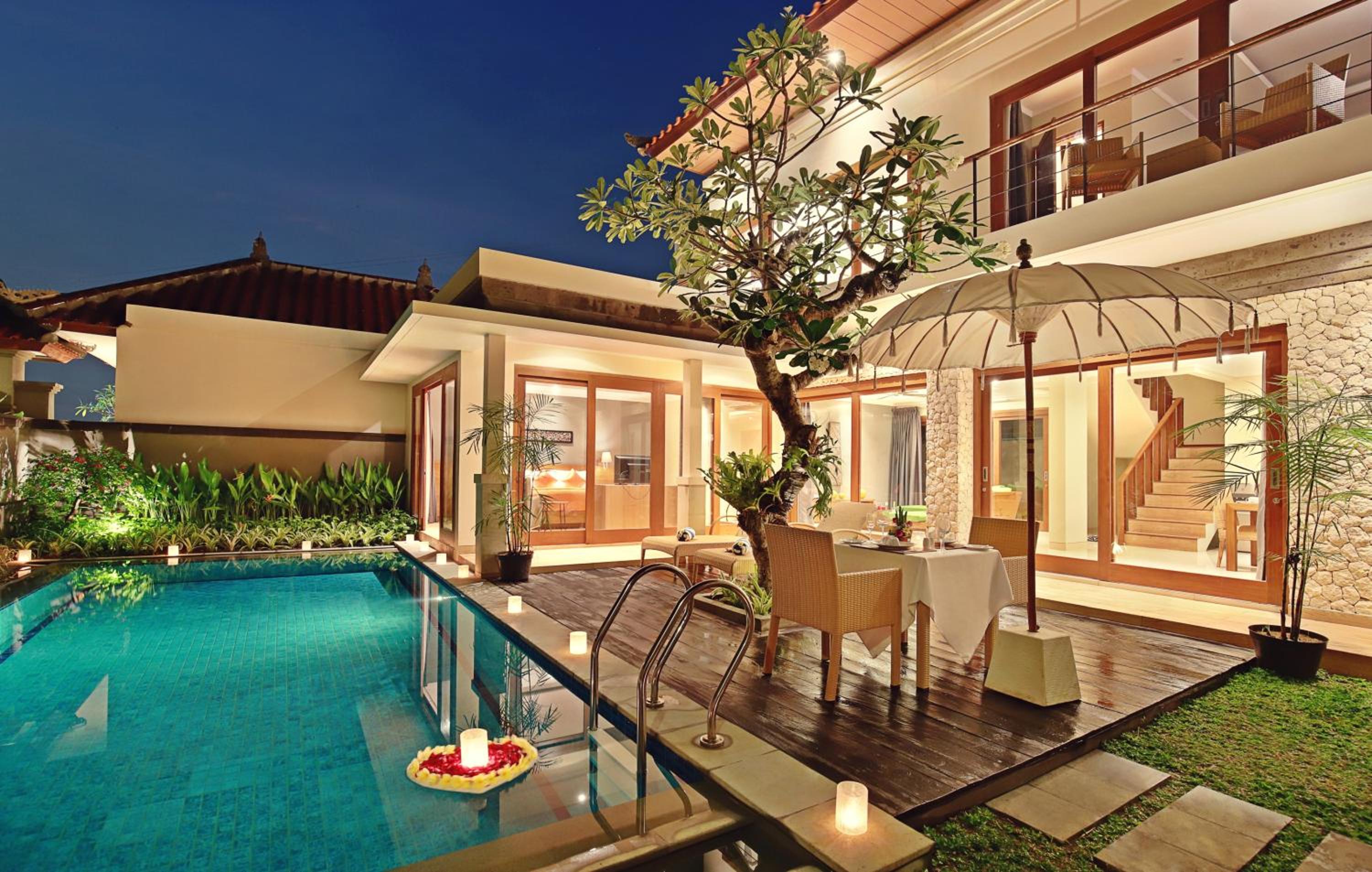 Three-Bedroom Villa - Photo 3