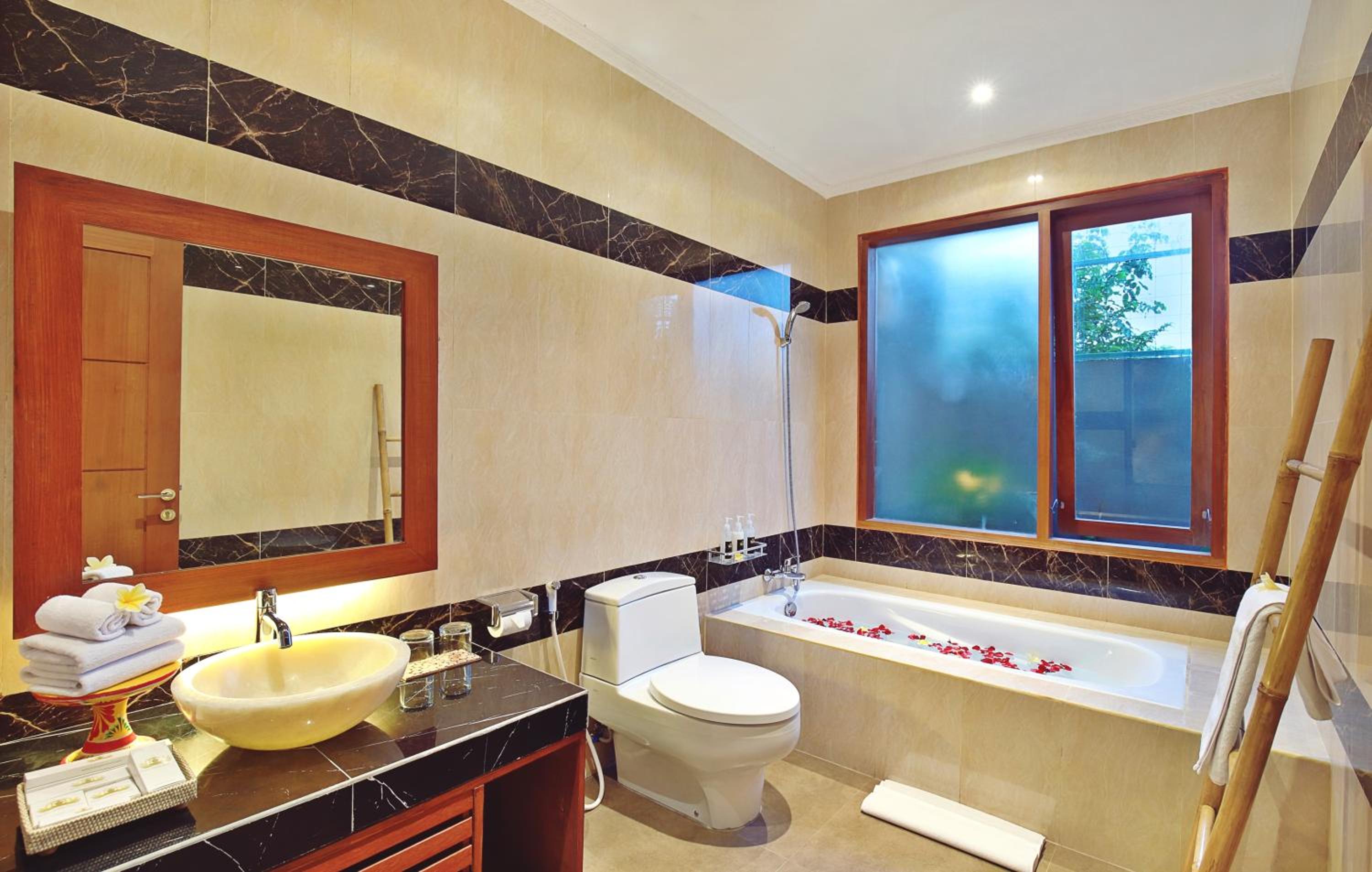 Three-Bedroom Villa - Photo 14