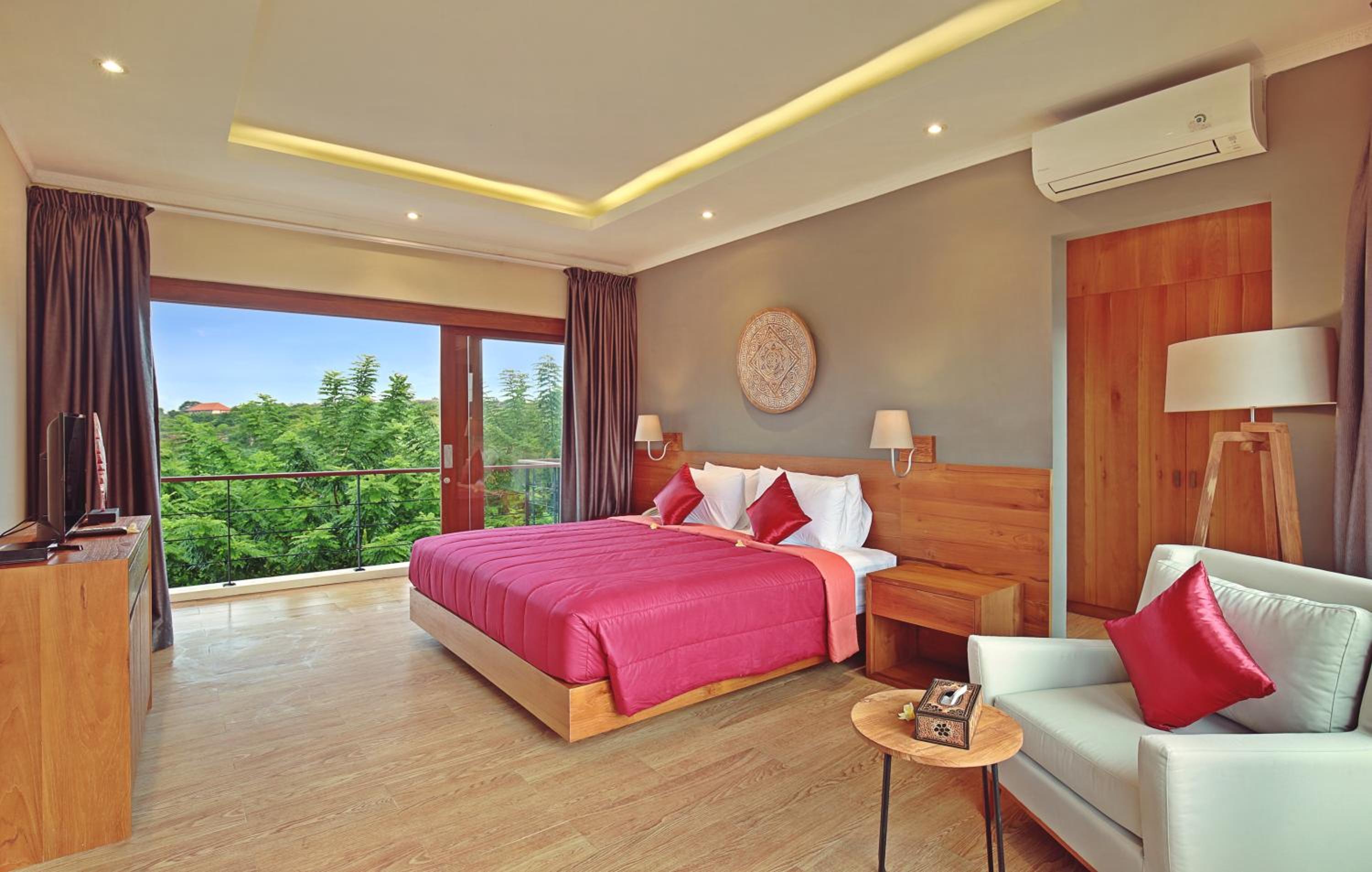Three-Bedroom Villa - Photo 13