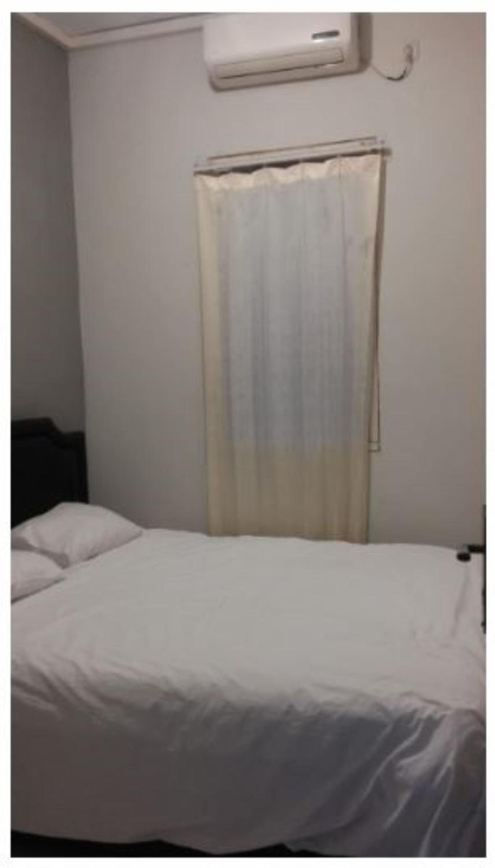 Standard Twin Room - Photo 1