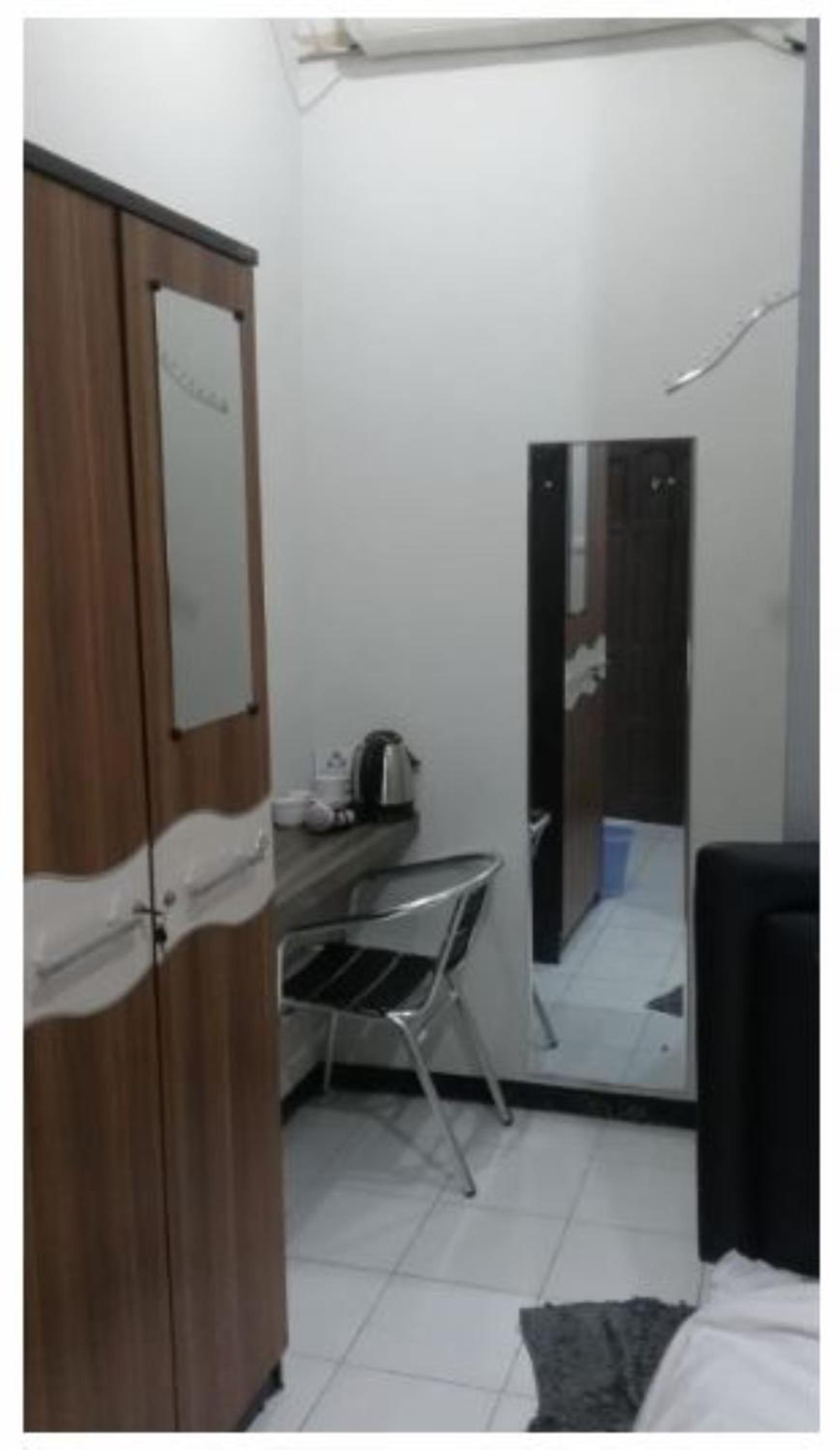 Standard Twin Room - Photo 3