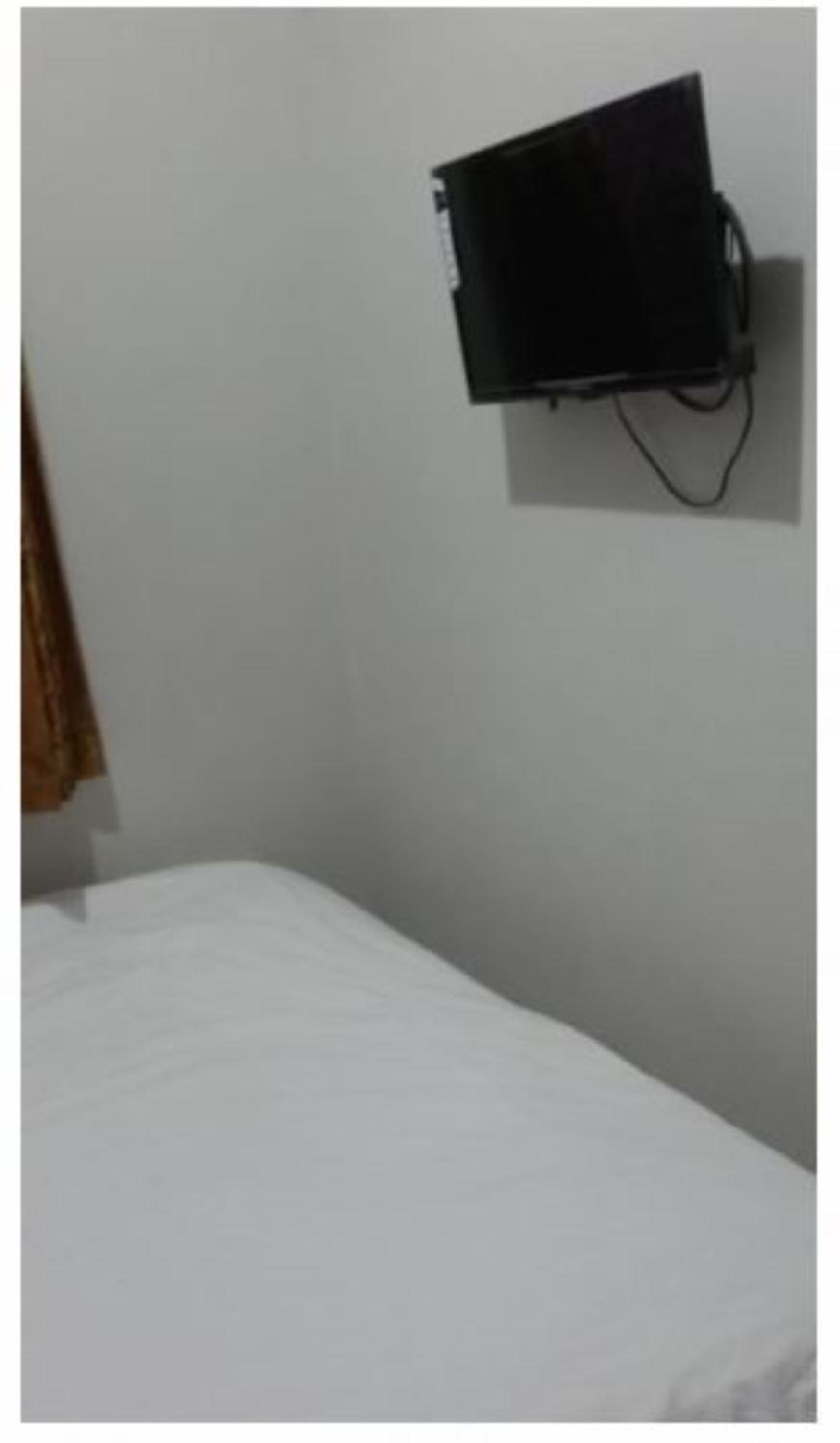 Standard Twin Room - Photo 10