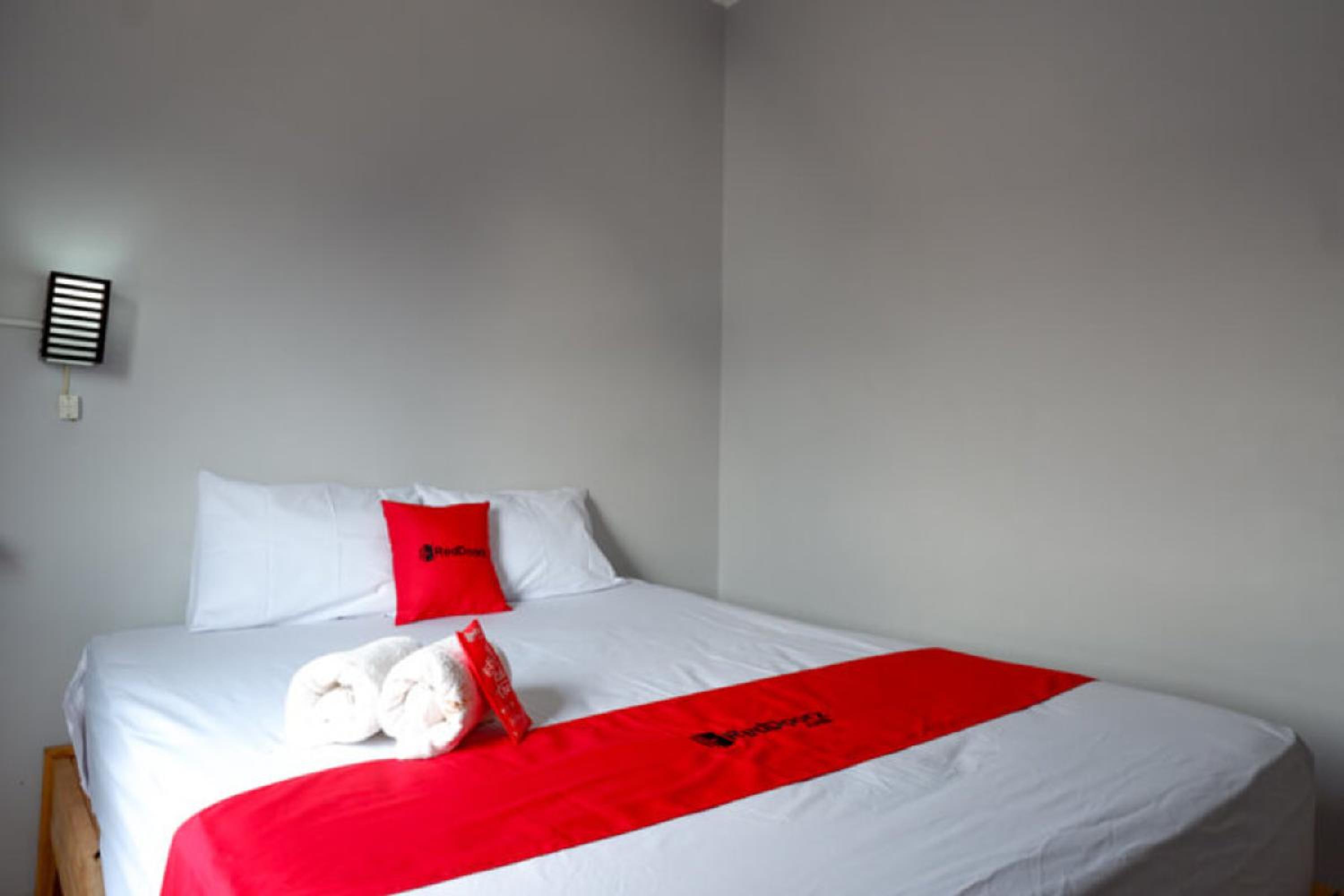 Double Room - Photo 2